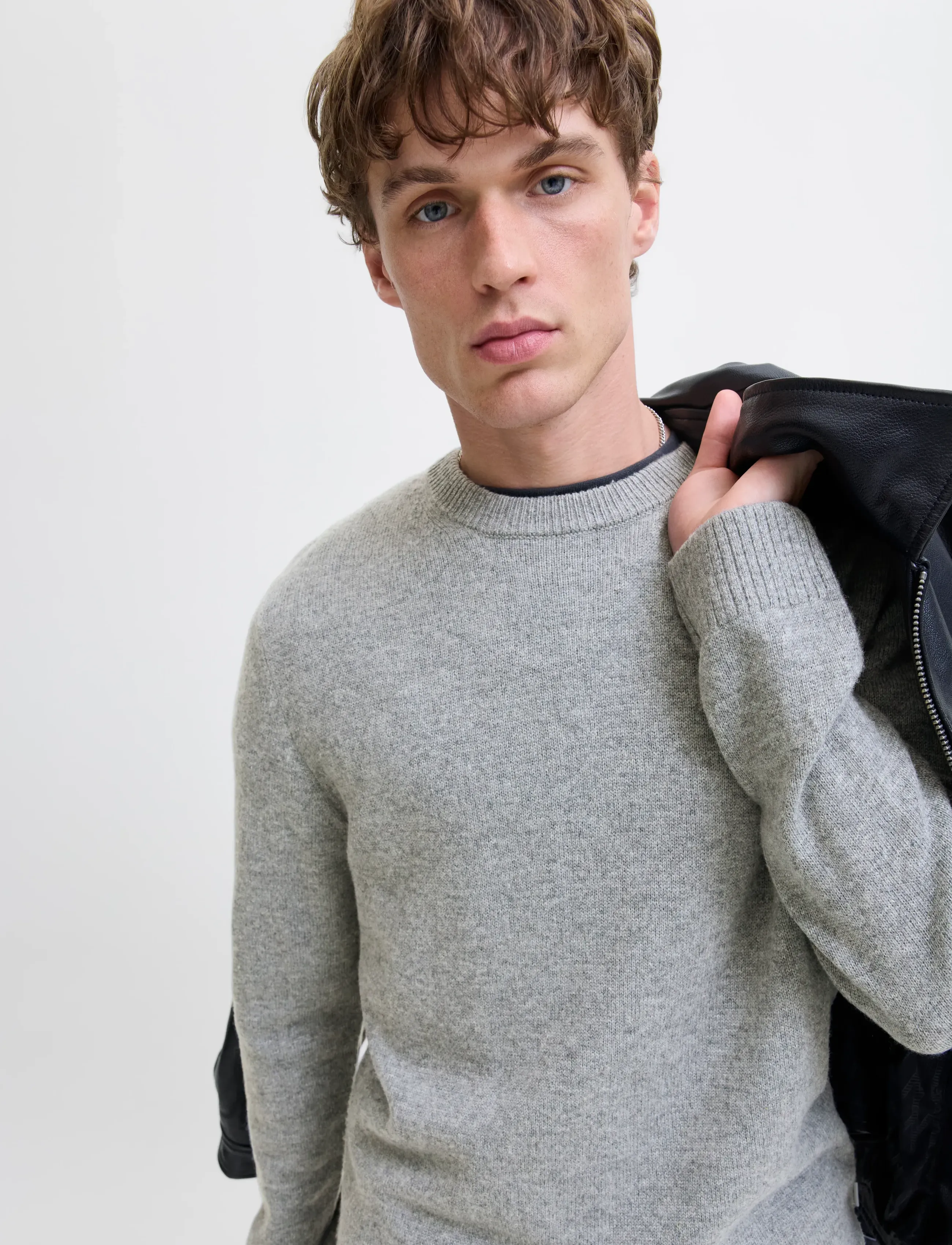 Jack & Jones - JPRBLULAMBSWOOL KNIT CREW NECK - rundhals - medium grey melange - 4