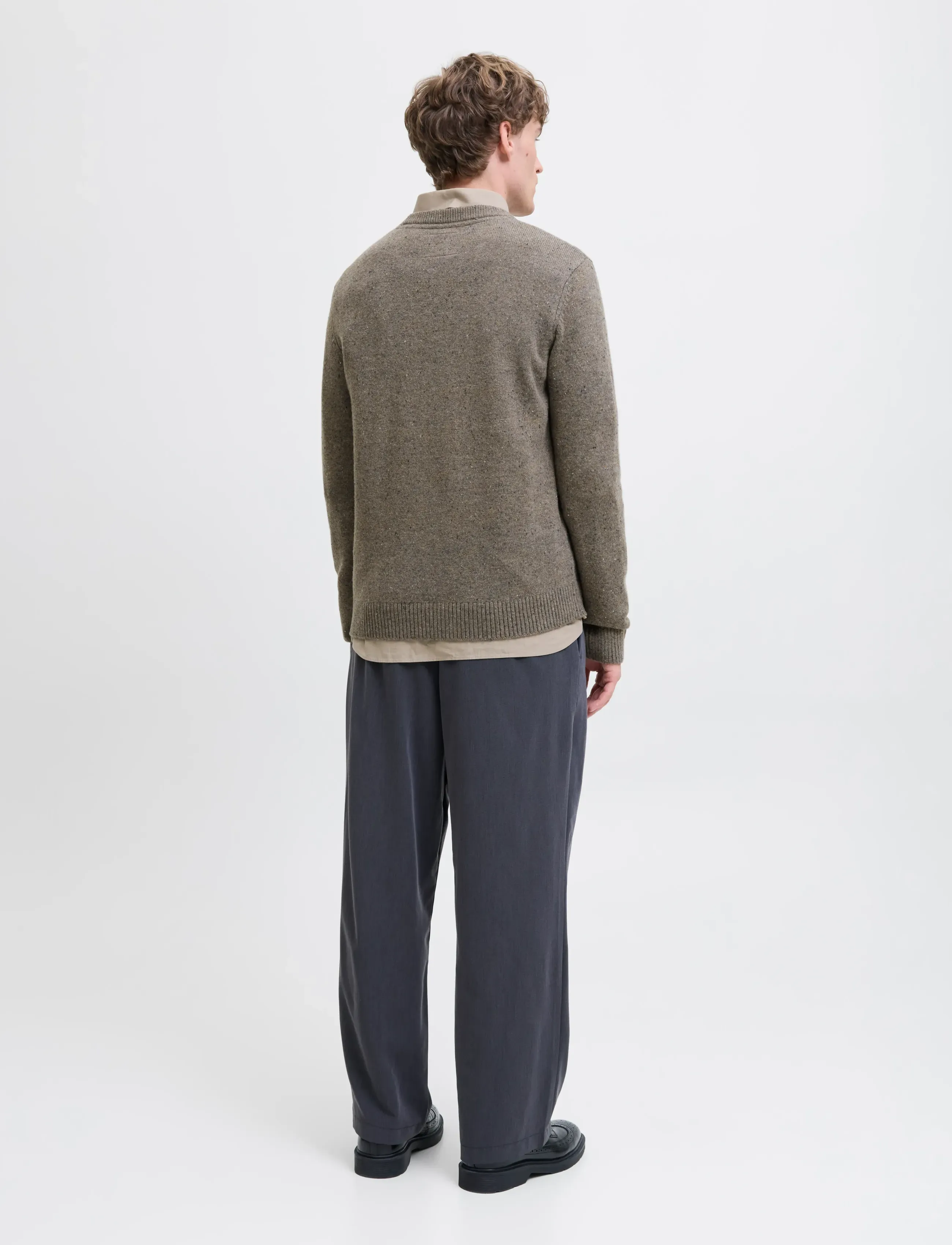 Jack & Jones - JPRBLULAMBSWOOL KNIT CREW NECK - round necks - stone gray - 3