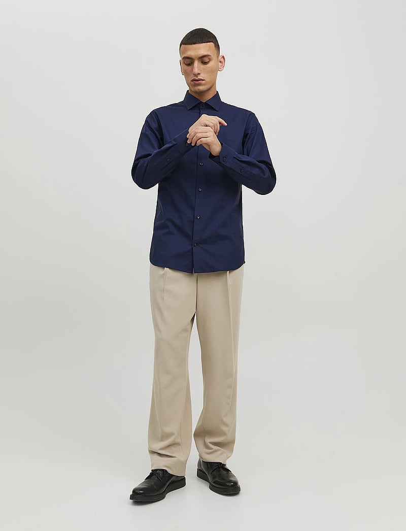 Jack & Jones - JPRBLAPARKER SHIRT L/S NOOS - pidulikud särgid - perfect navy - 4