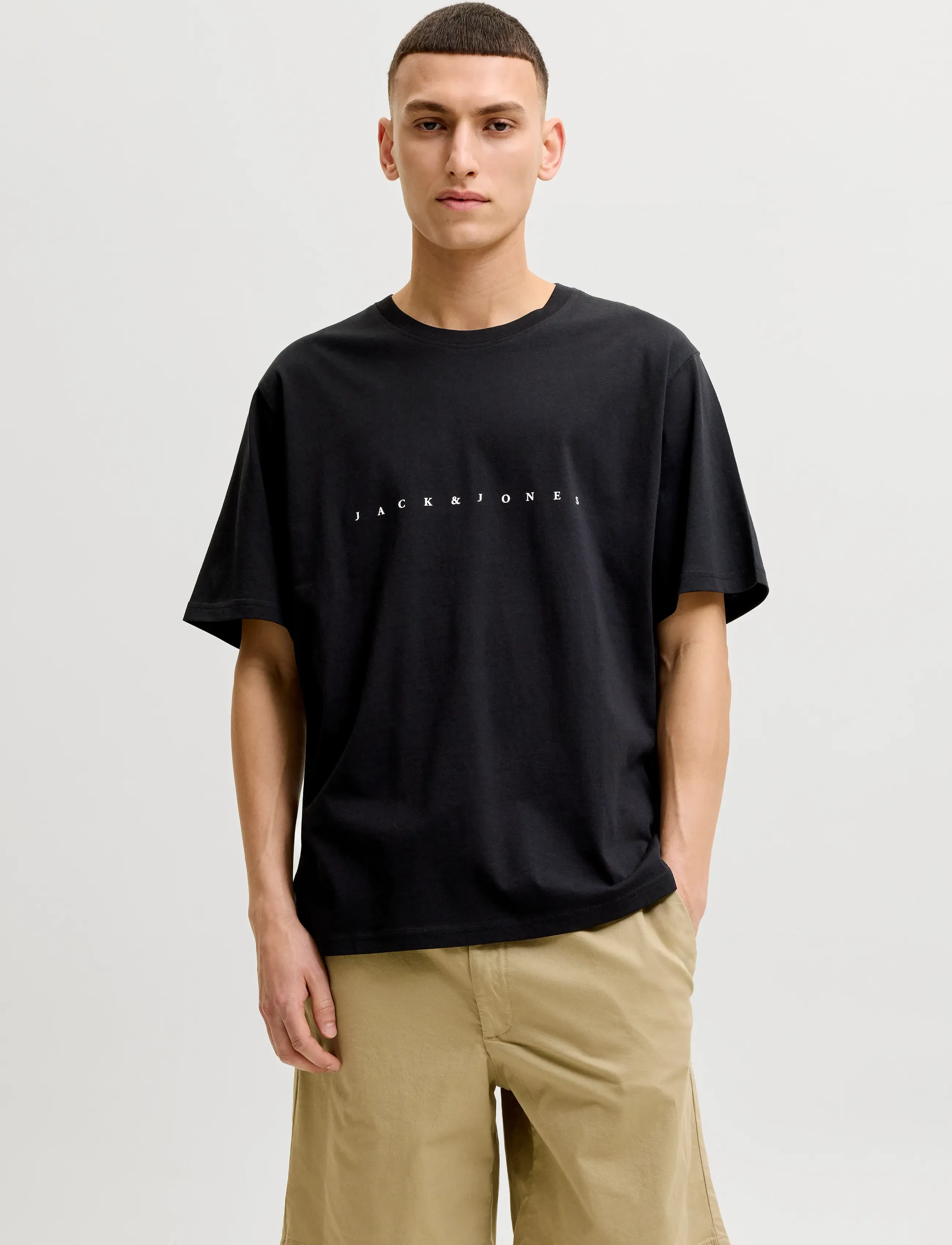 Jack & Jones JJESTAR JJ TEE SS NOOS - Klær - BLACK / black