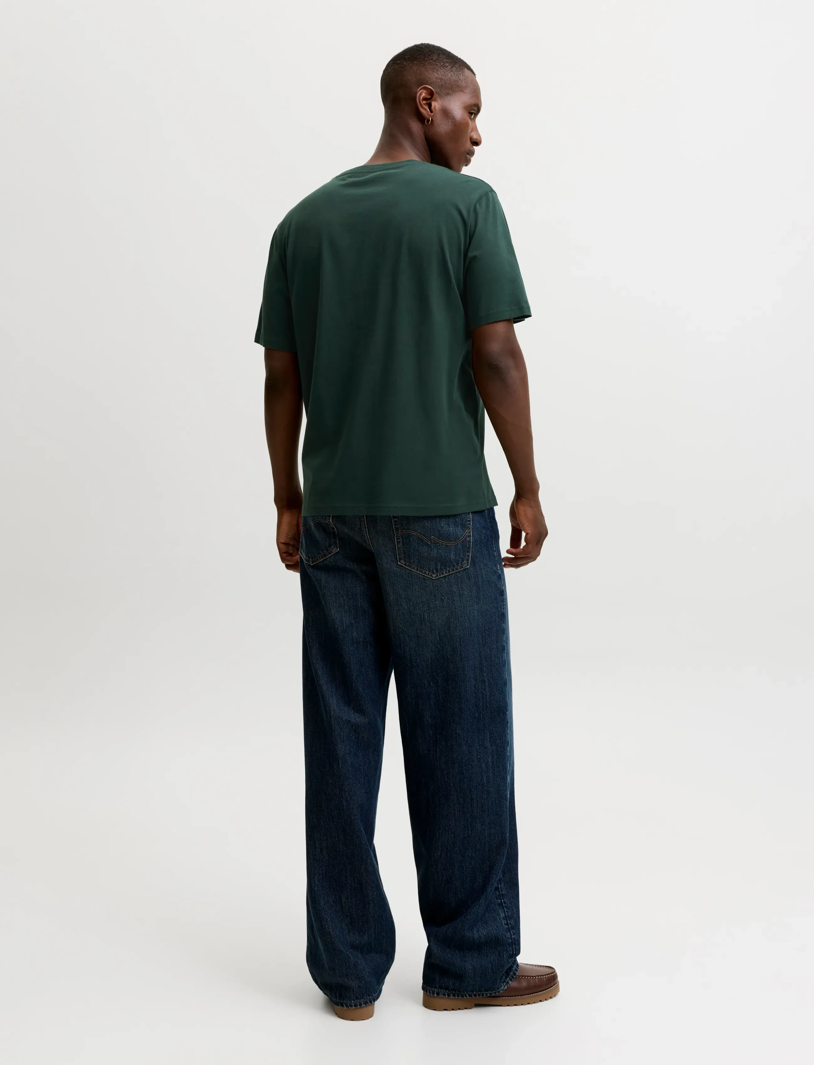 Jack & Jones - JJESTAR JJ TEE SS NOOS - kortärmade t-shirts - scarab - 2