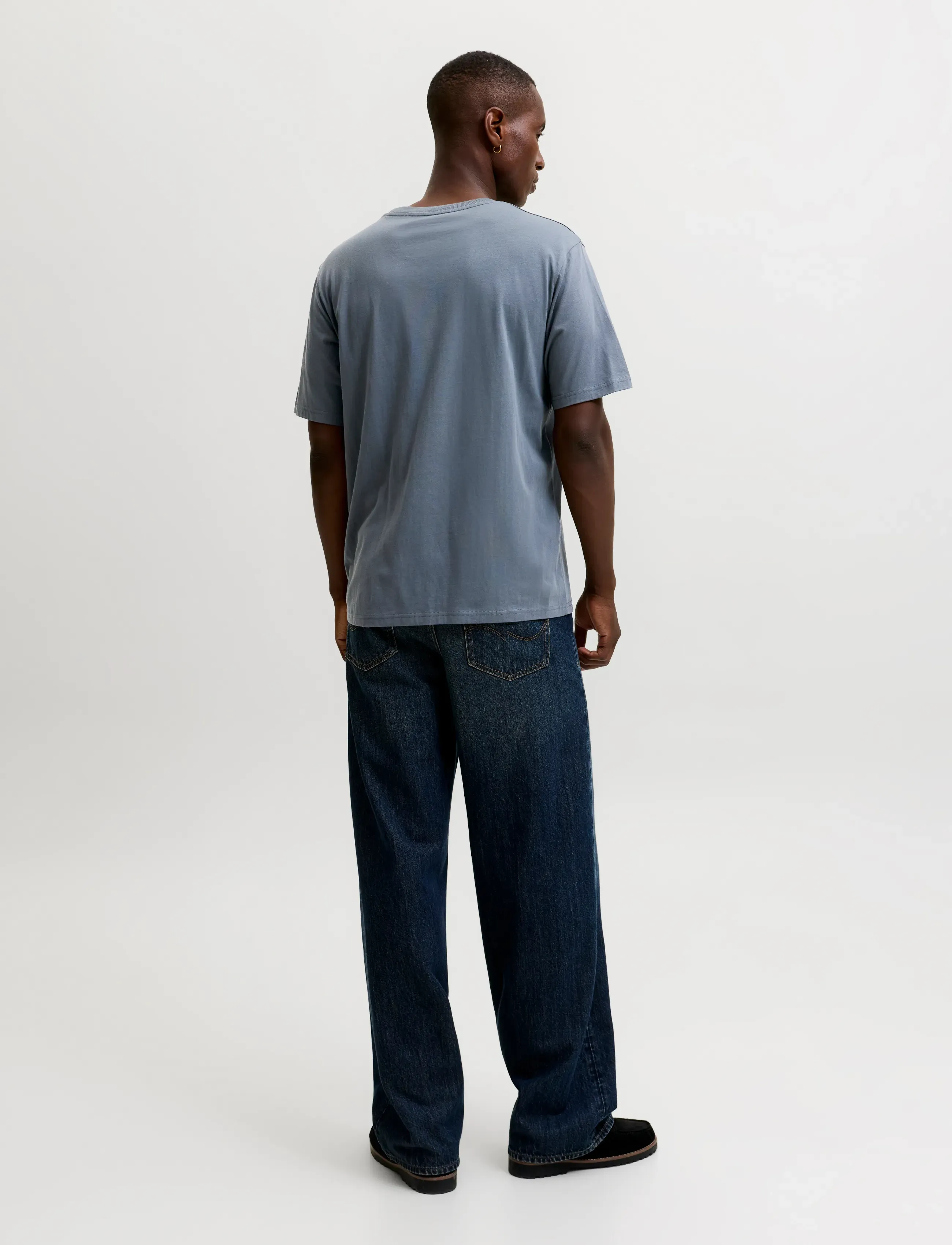 Jack & Jones - JJESTAR JJ TEE SS NOOS - kortärmade t-shirts - turbulence - 2