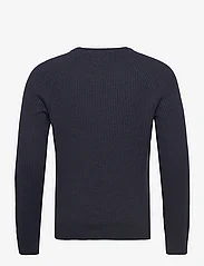 Jack & Jones - JJPANNEL KNIT CREW NECK AW23 - zemākās cenas - navy blazer - 1