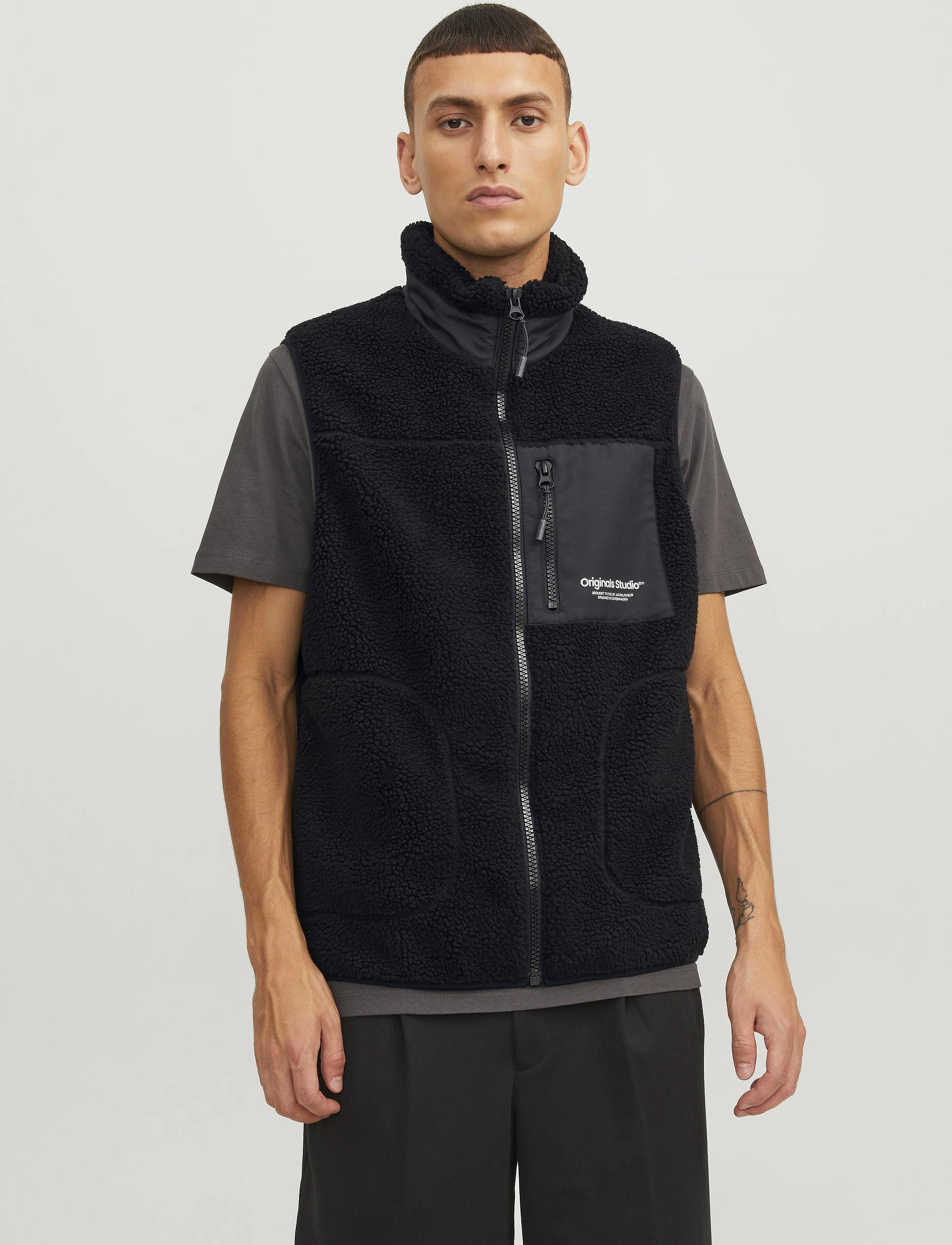 Jack & Jones - JORVESTERBRO TEDDY BODYWARMER SN - black - 2