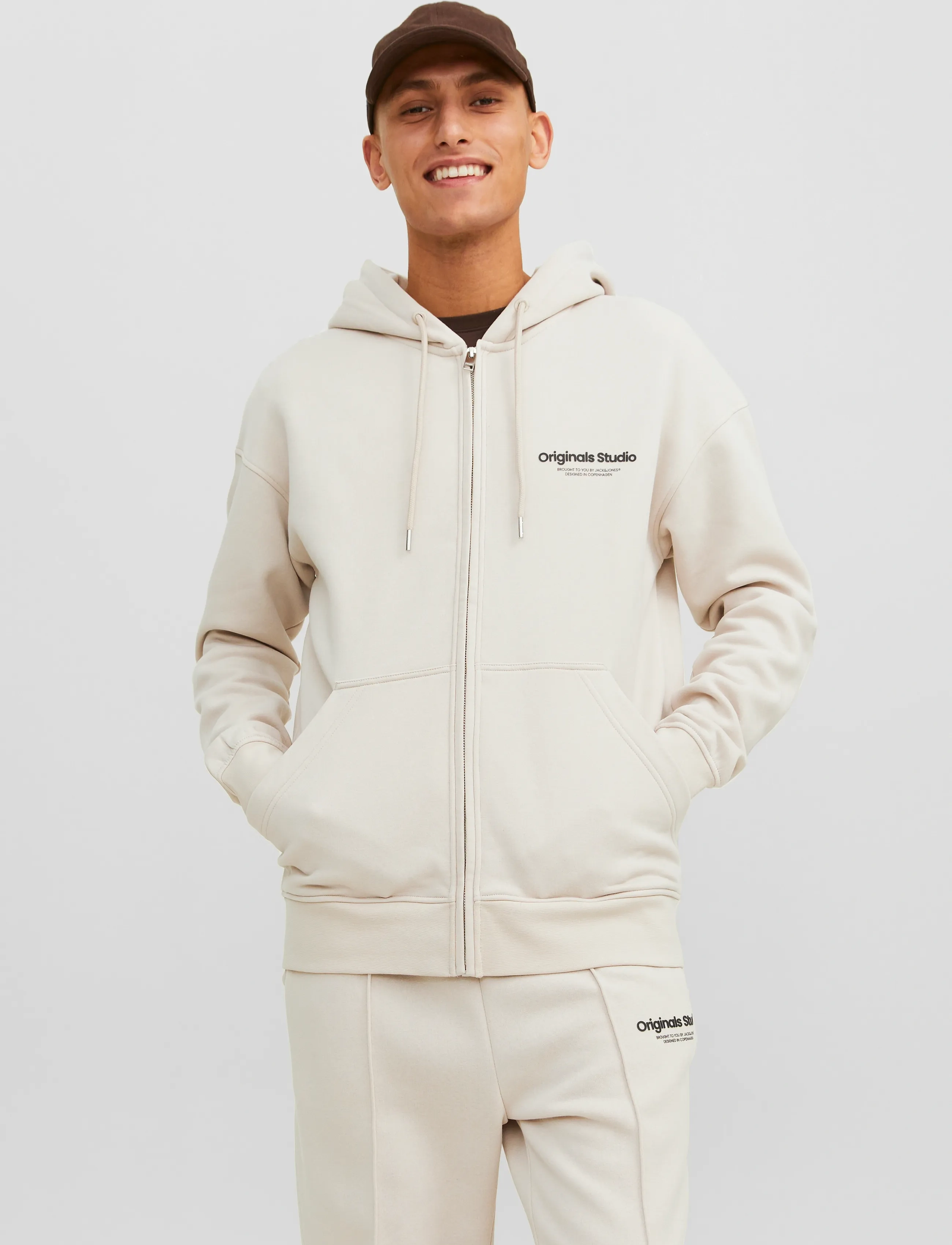 Jack & Jones JORVESTERBRO SWEAT ZIP HOOD NOOS - Sweatshirts - MOONBEAM / cream