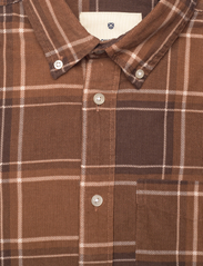 Jack & Jones - JPRBLUBROOK CORD X-MAS SHIRT L/S CH LN - casual shirts - toffee - 2