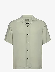 Jack & Jones - JJEJEFF SOLID RESORT SHIRT SS SN - kortärmade t-shirts - desert sage - 0