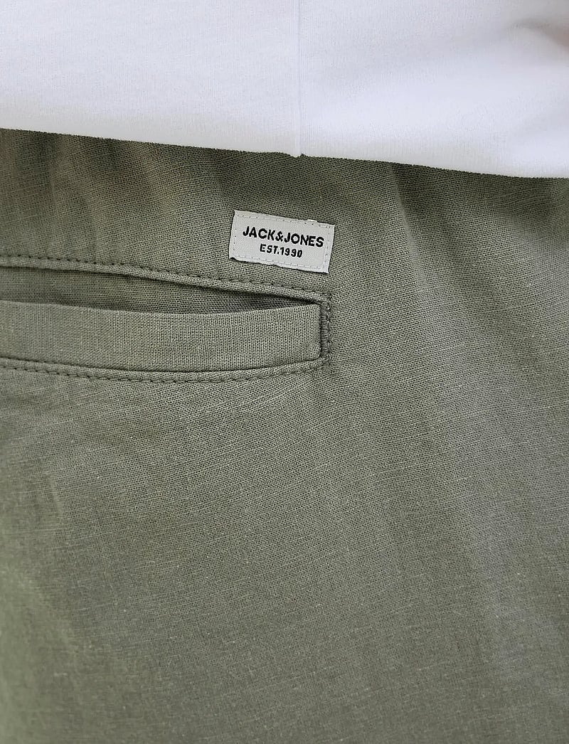 Jack & Jones - JPSTJAIDEN SUMMER LINEN BLEND SHORT SN - leinen-shorts - agave green - 4