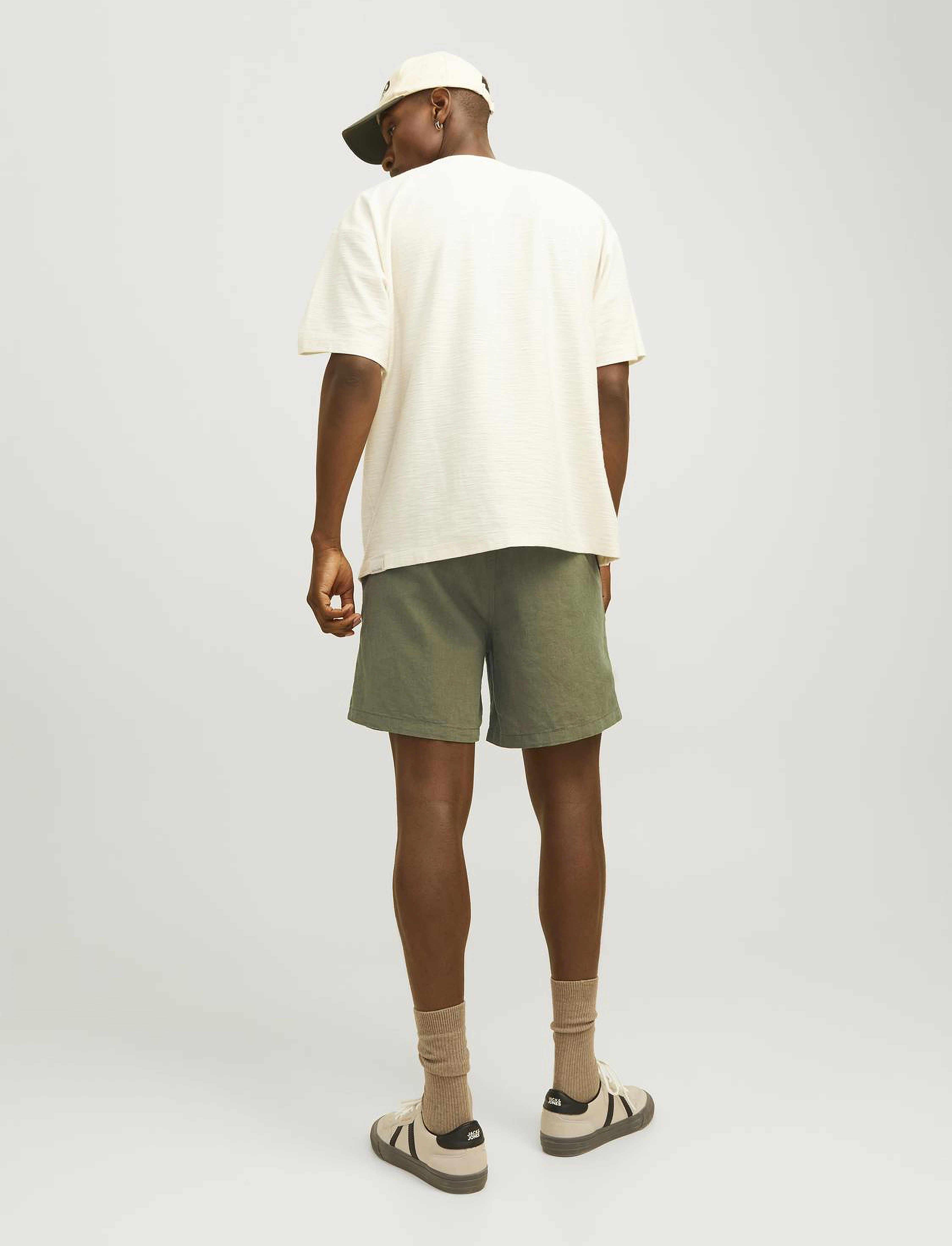 Jack & Jones - JPSTJAIDEN SUMMER LINEN BLEND SHORT SN - dusty olive - 3