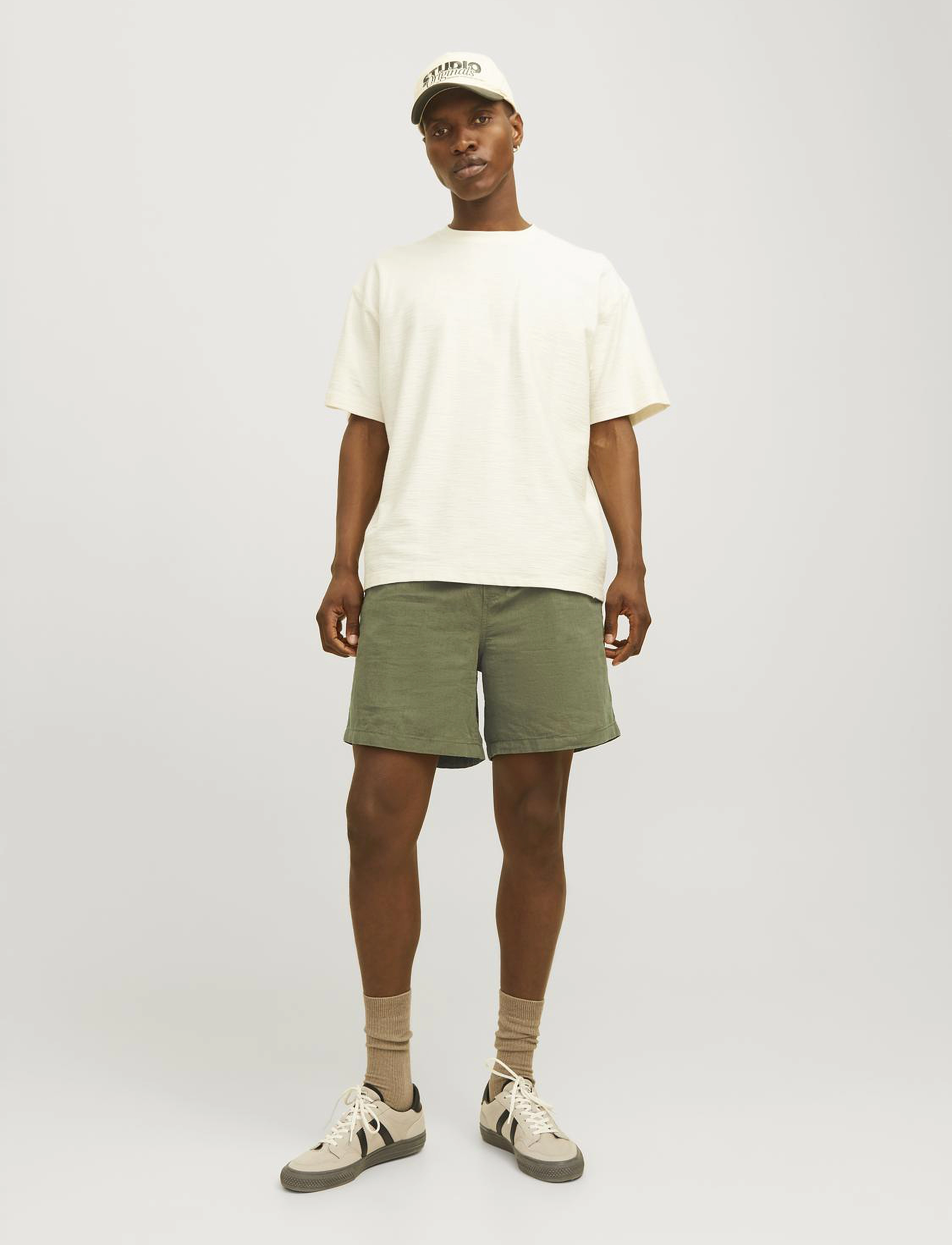 Jack & Jones - JPSTJAIDEN SUMMER LINEN BLEND SHORT SN - dusty olive - 4