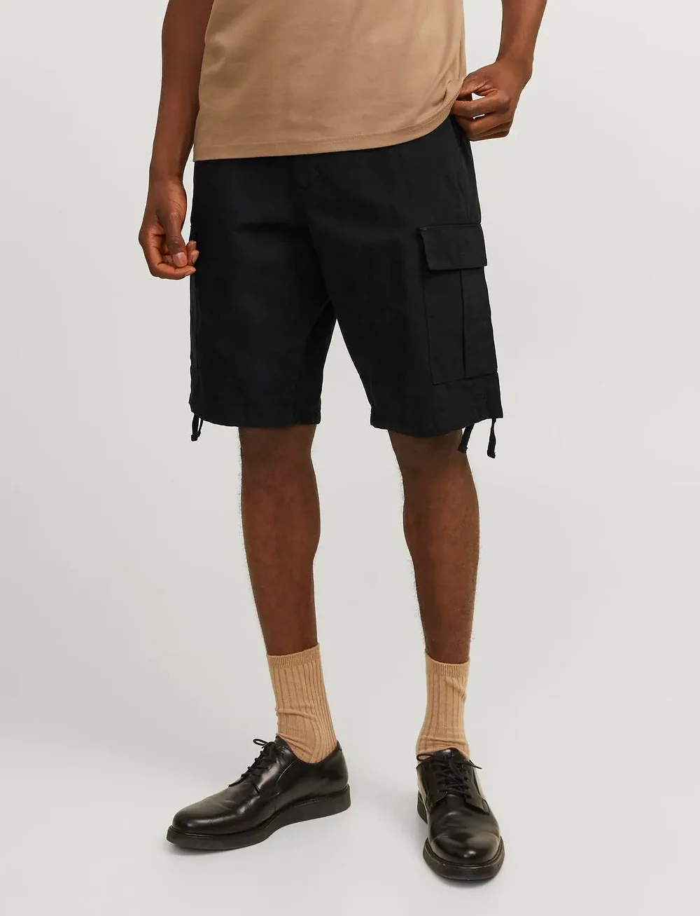 Jack & Jones - JPSTCOLE BARKLEY CARGO SHORTS MID SN - „cargo“ stiliaus šortai - black - 0