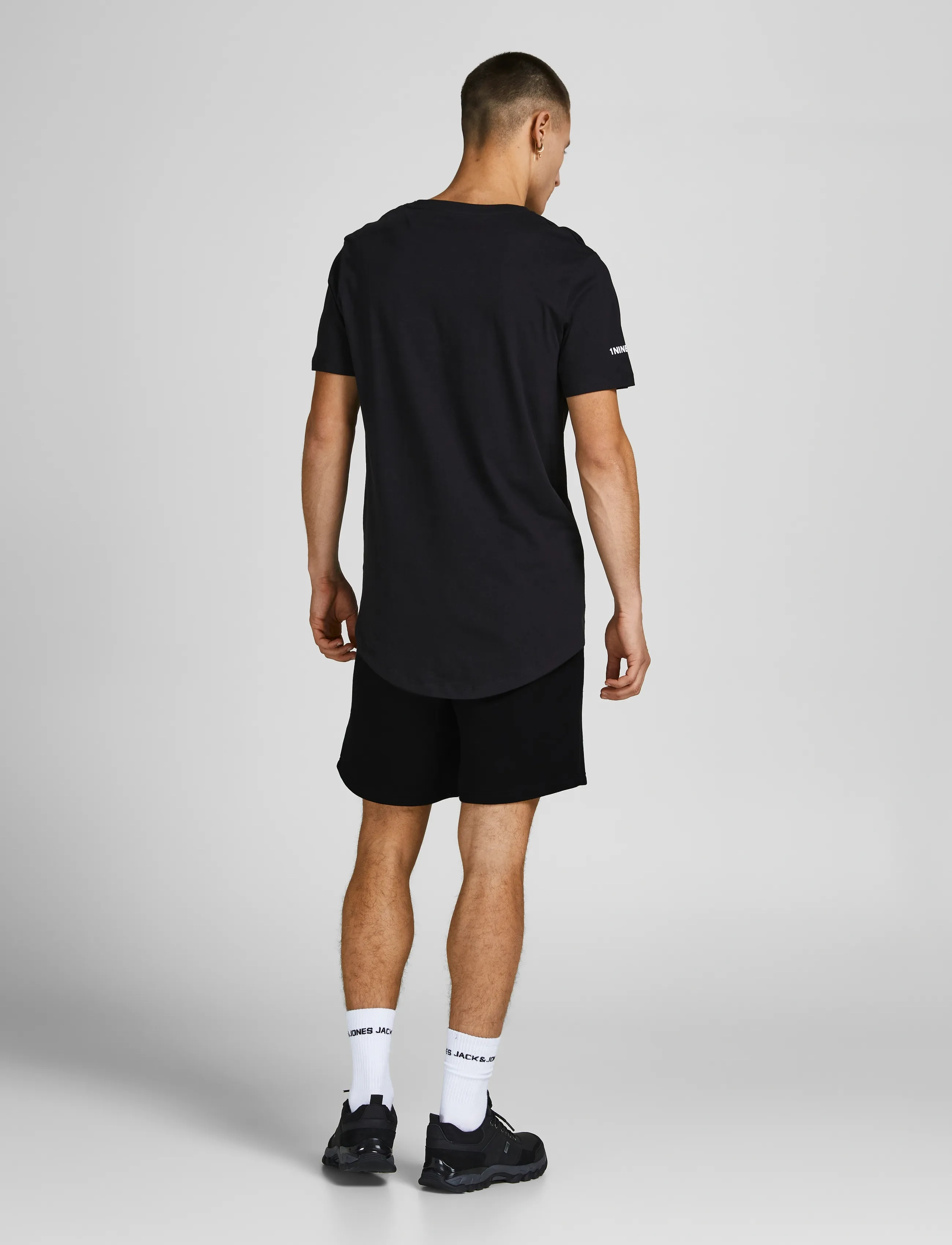 Jack & Jones - JPSTGORDON BRADLEY SWEAT SHORTS MID NOOS - sweatshorts - black - 3