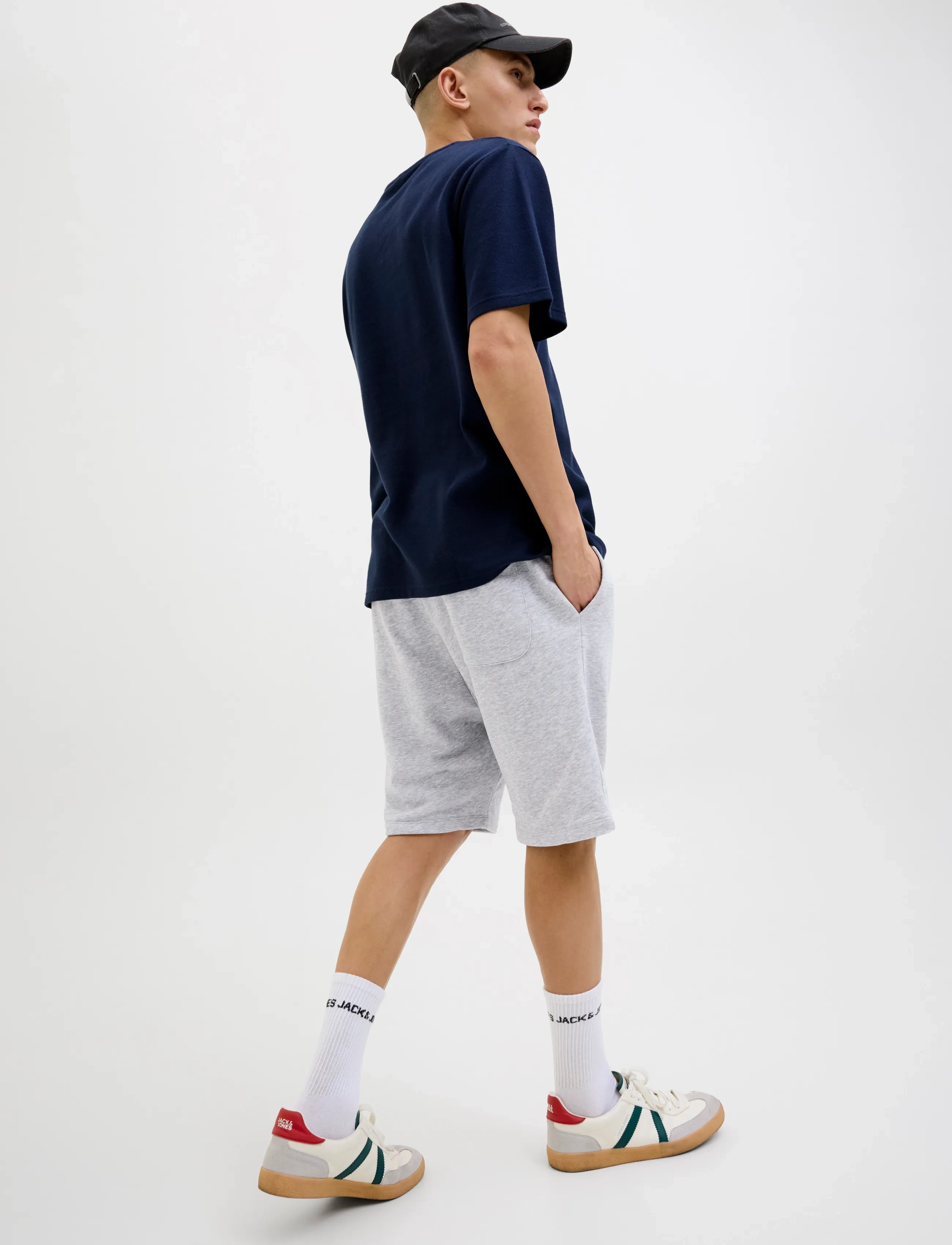 Jack & Jones JPSTGORDON BRADLEY SWEAT SHORTS MID NOOS - Riided - LIGHT GREY MELANGE / grey