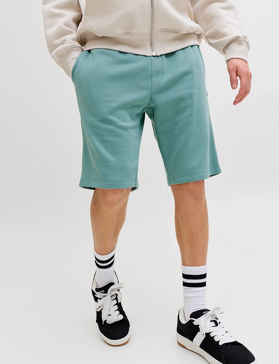 Jack & Jones - JPSTGORDON BRADLEY SWEAT SHORTS MID NOOS - sweatshorts - mineral blue - 5