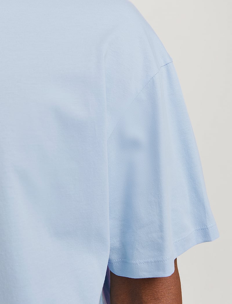 Jack & Jones - JJEBRADLEY TEE SS O-NECK NOOS - marškinėliai trumpomis rankovėmis - chambray blue - 5