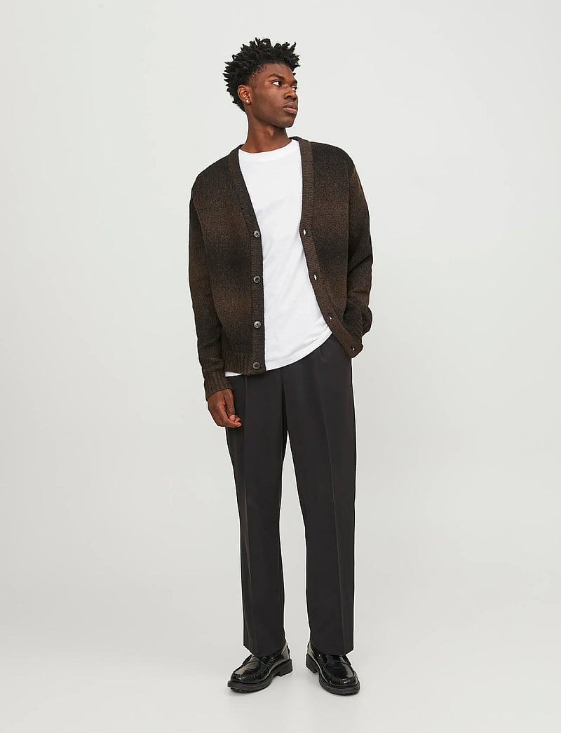 Jack & Jones - JJEBRADLEY TEE SS O-NECK NOOS - short-sleeved t-shirts - white - 4