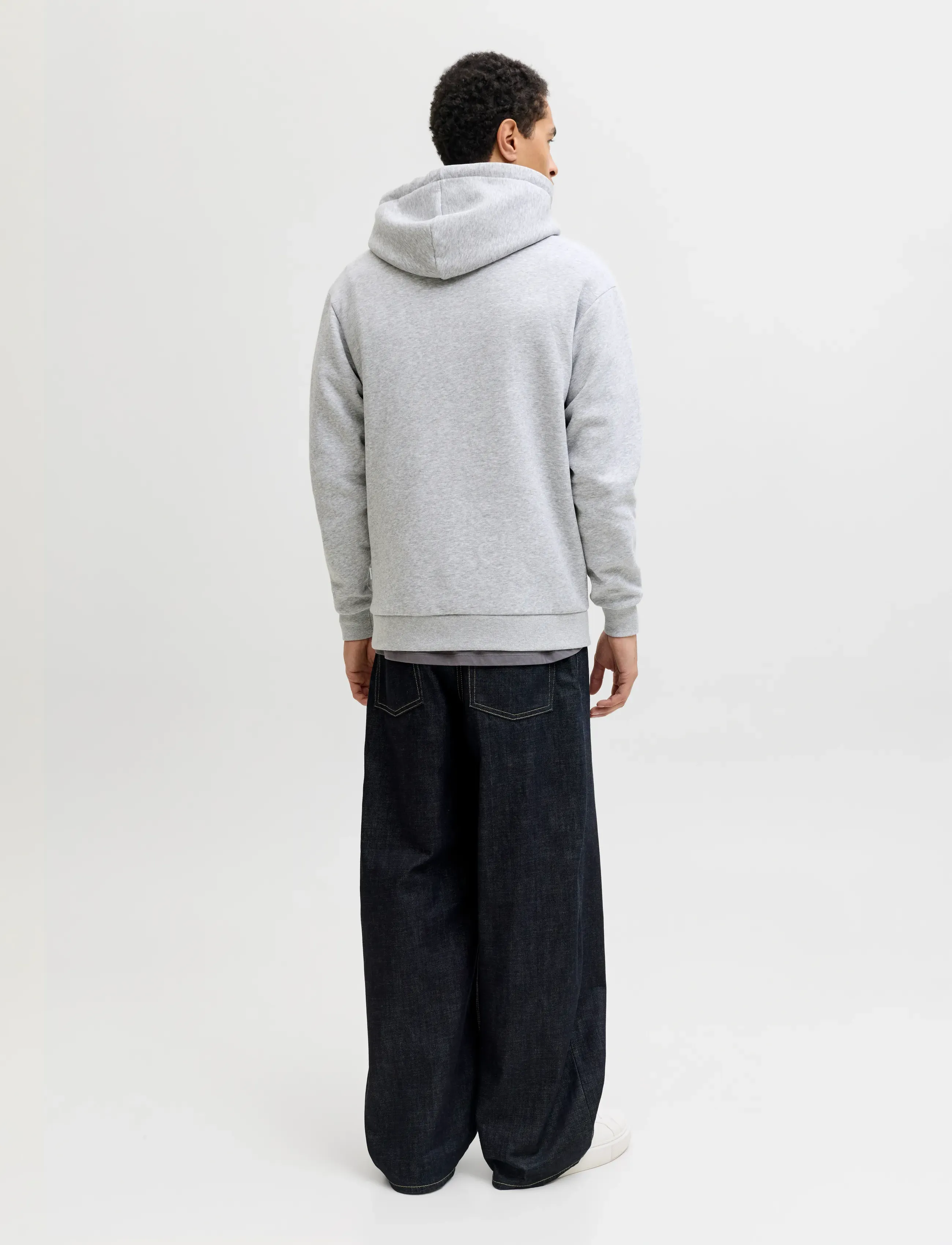 Jack & Jones - JJEBRADLEY SWEAT HOOD NOOS - hættetrøjer - light grey melange - 3