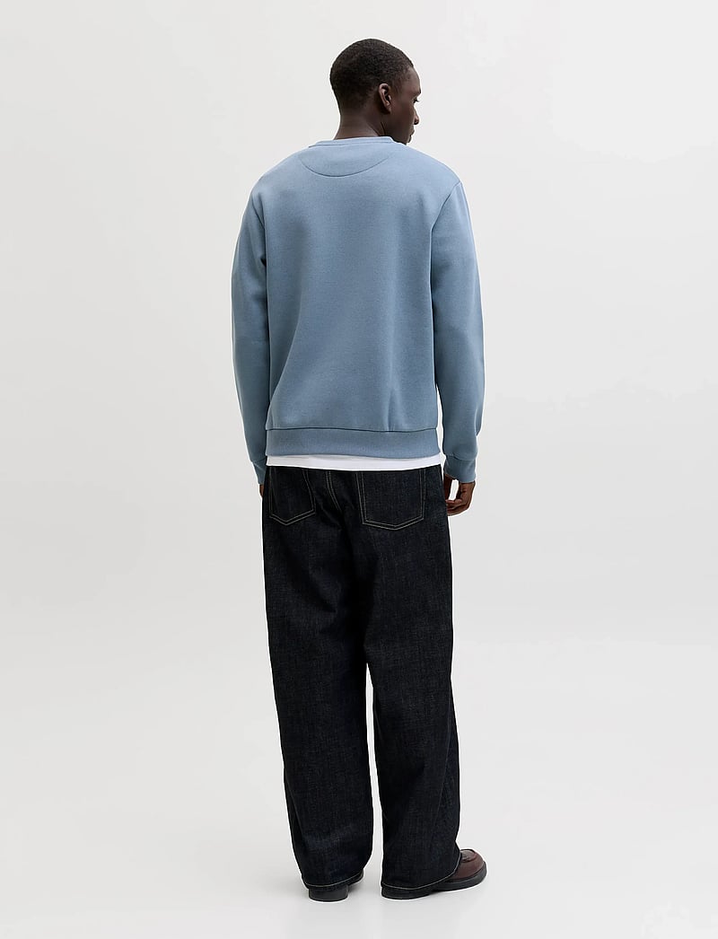 Jack & Jones - JJEBRADLEY SWEAT CREW NOOS - kollektioner - blue mirage - 2