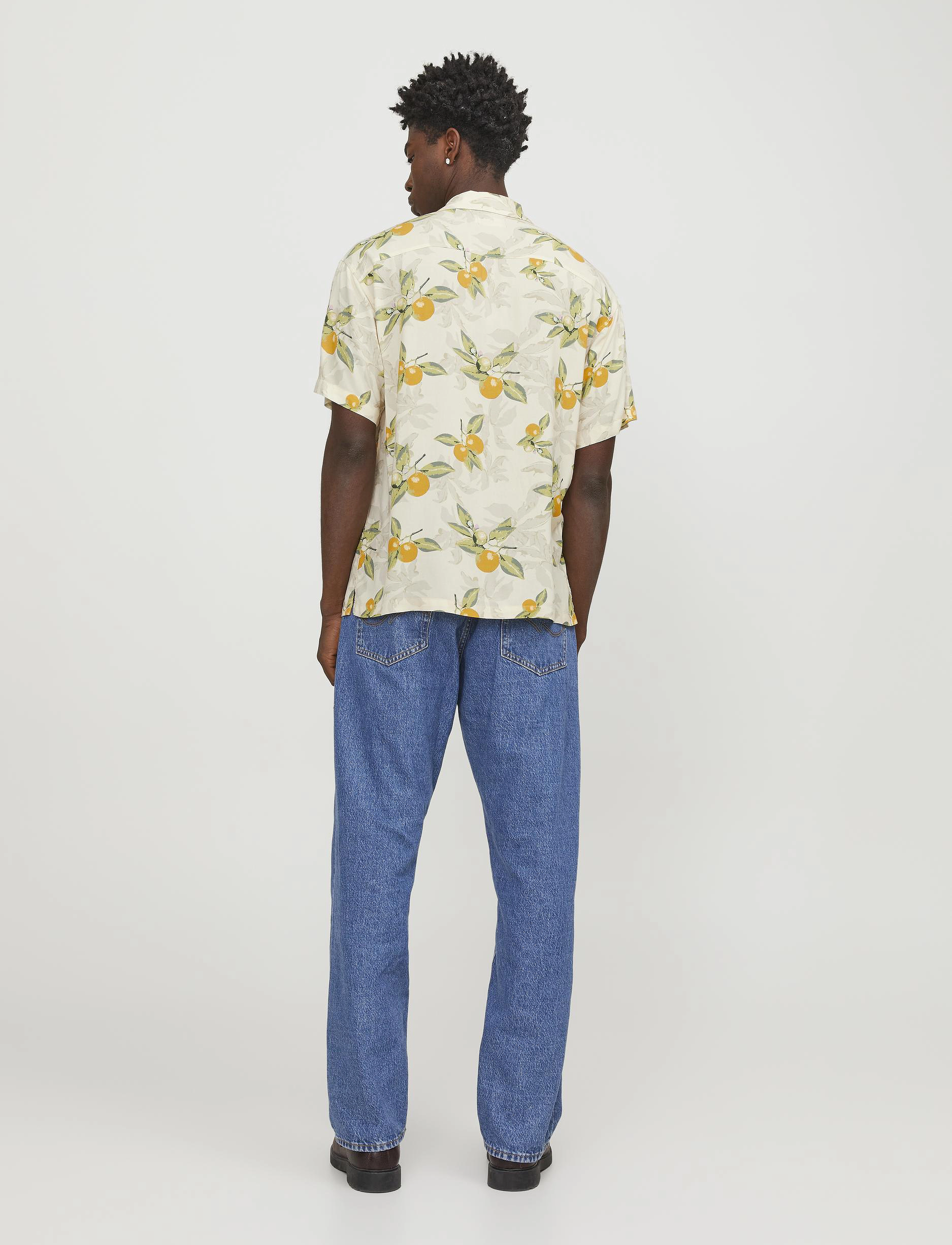 Jack & Jones - JORLUKE TAMPA AOP SHIRT SS SN - buttercream - 2