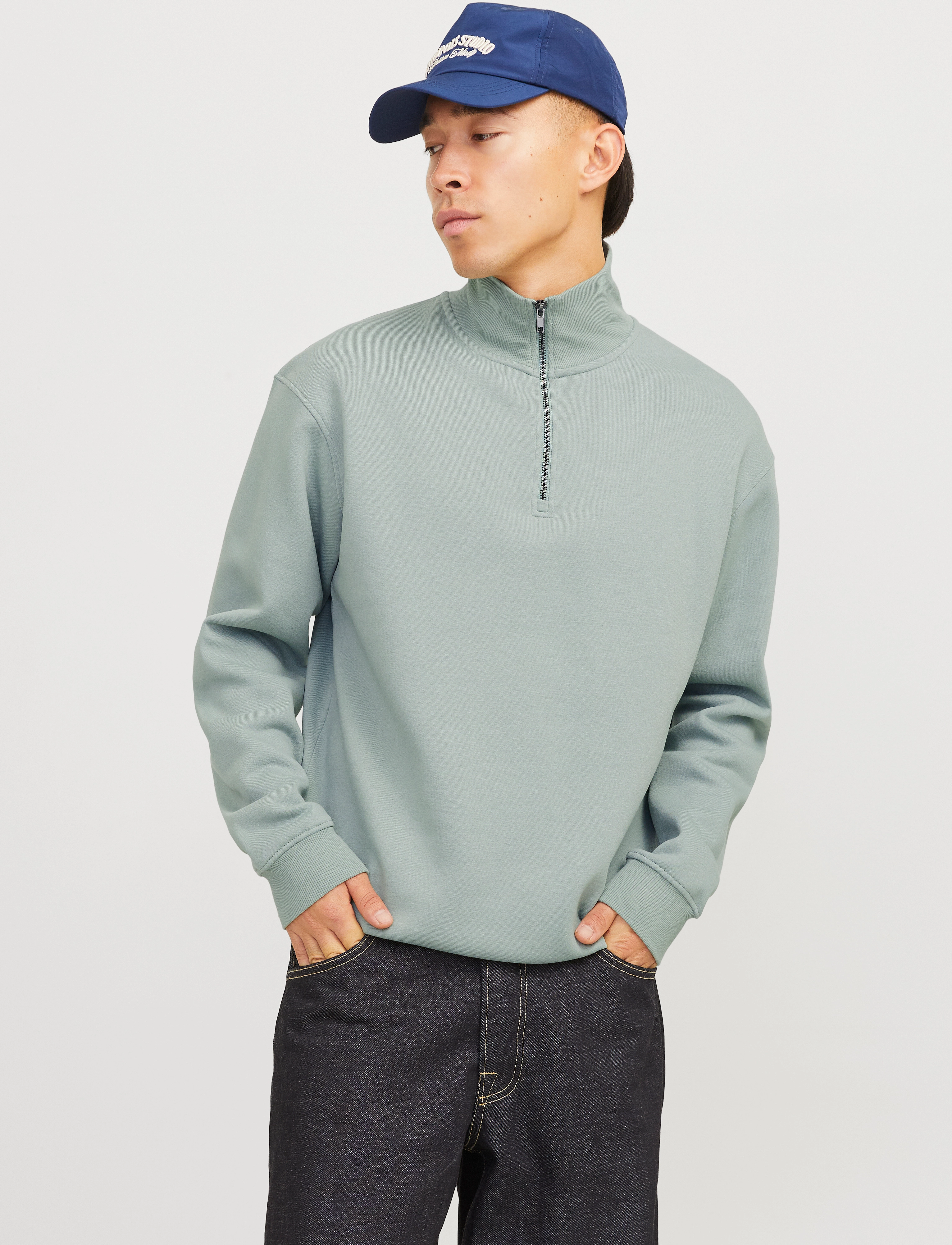 Jack & Jones JJEBRADLEY SWEAT HALF ZIP NOOS - Tøj - ICEBERG GREEN / green