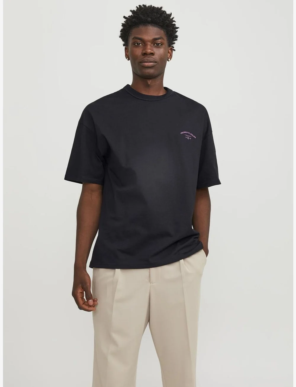 Jack & Jones - JORSANTORINI GRAPHIC TEE SS CREW NECK SN - short-sleeved t-shirts - black - 0