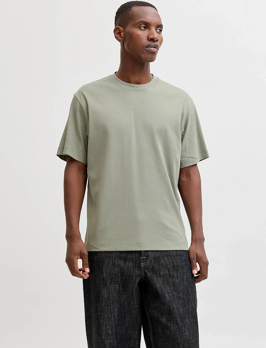 Jack & Jones - JJEURBAN EDGE TEE SS O-NECK NOOS - kortärmade t-shirts - vetiver - 0