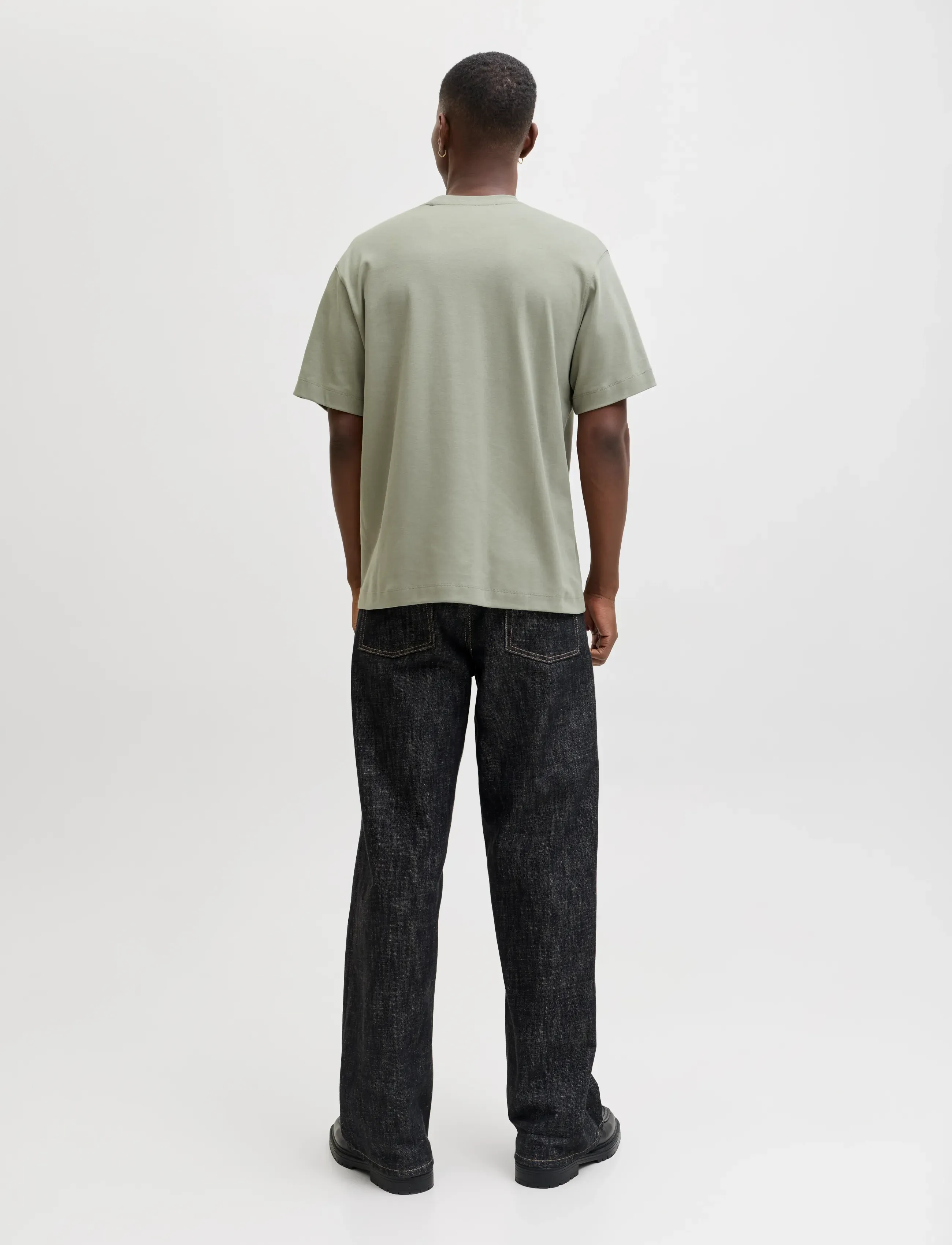 Jack & Jones - JJEURBAN EDGE TEE SS O-NECK NOOS - kortærmede t-shirts - vetiver - 2