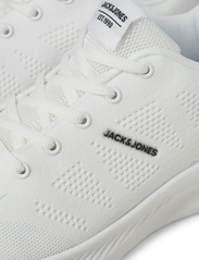 Jack & Jones - JFWCROXLEY KNIT SNEAKER NOOS - lowest prices - bright white - 10
