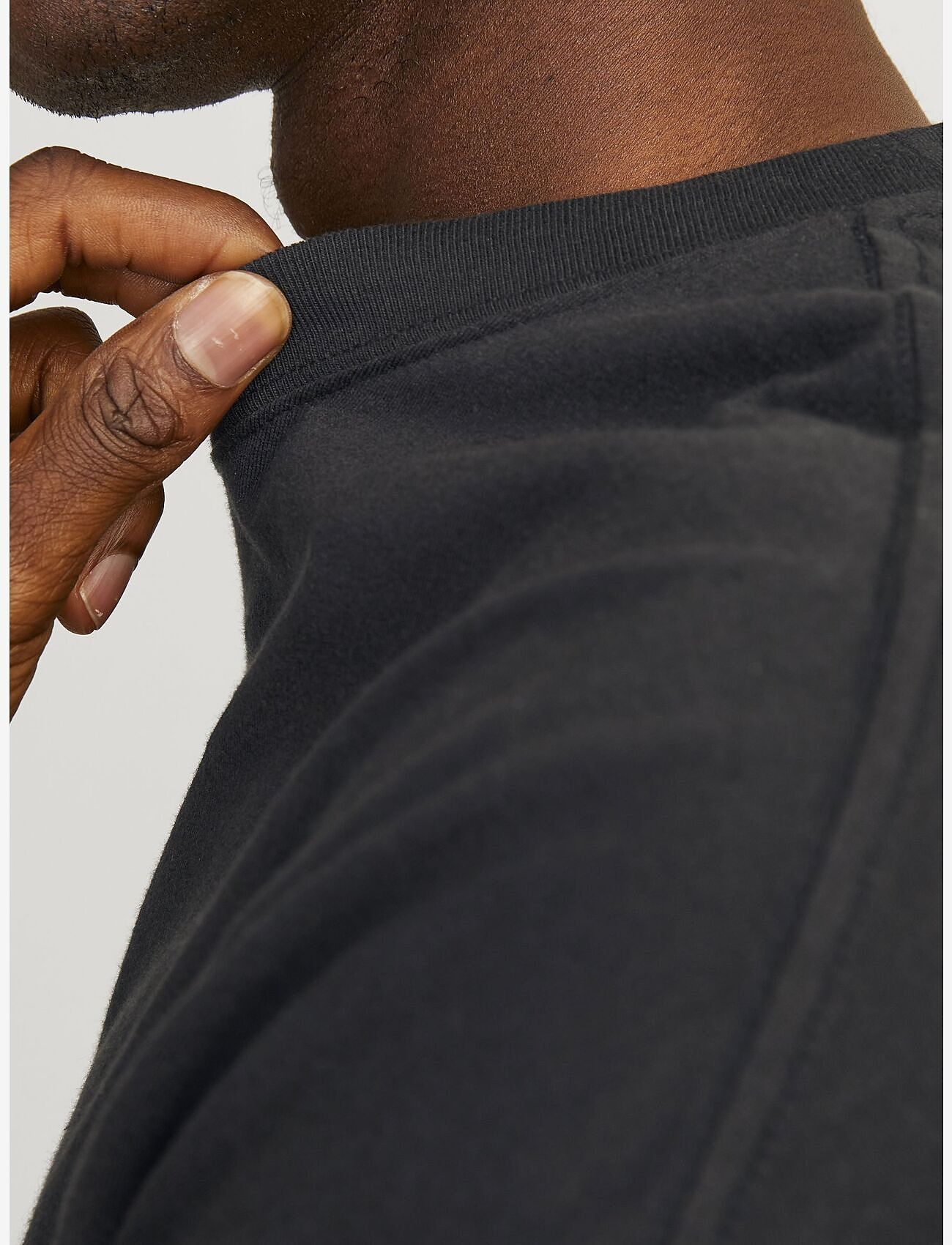Jack & Jones - JORMILOS TEE SS CREW NECK SN - black - 5