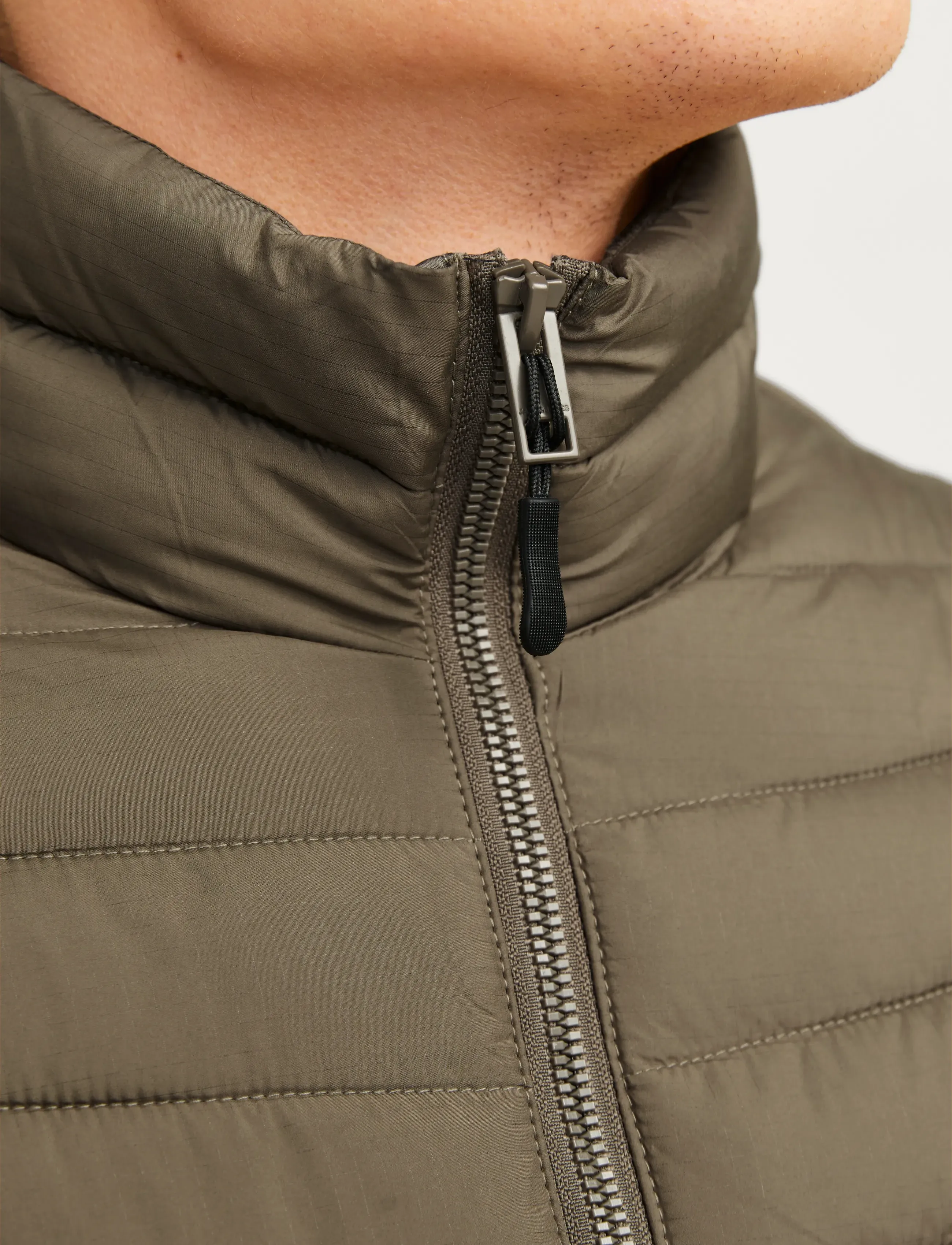 Jack & Jones - JJESTATE PACKABLE PUFFER COLLAR NOOS - frühlingsjacken - canteen - 4