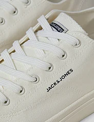 Jack & Jones - JFWBAYSWATER CANVAS SNEAKER NOOS - låga sneakers - bright white - 9