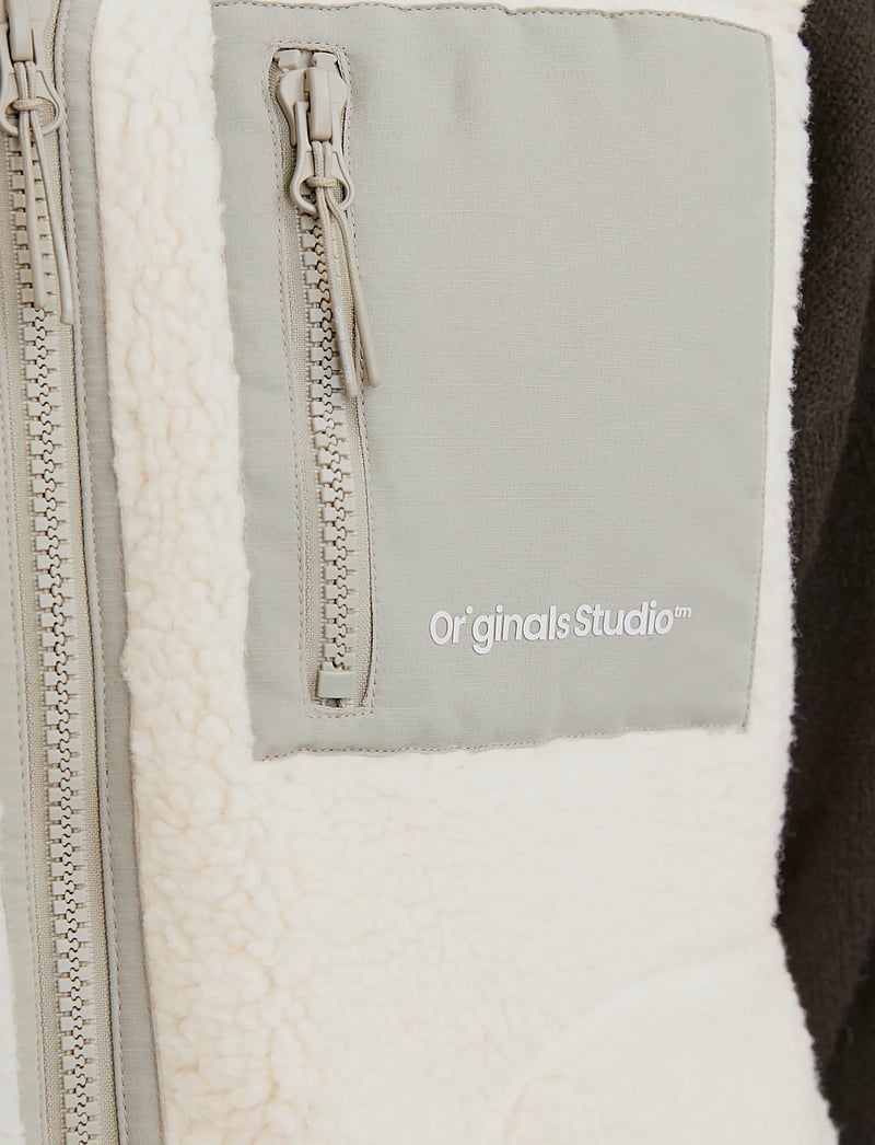 Jack & Jones - JORVESTERBRO TEDDY BODYWARMER AW24 NOOS - kamizelki - cloud dancer - 4