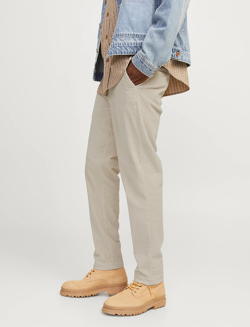 Jack & Jones - JPSTACE CORDUROY CHINO SN - chinos - moonbeam - 5