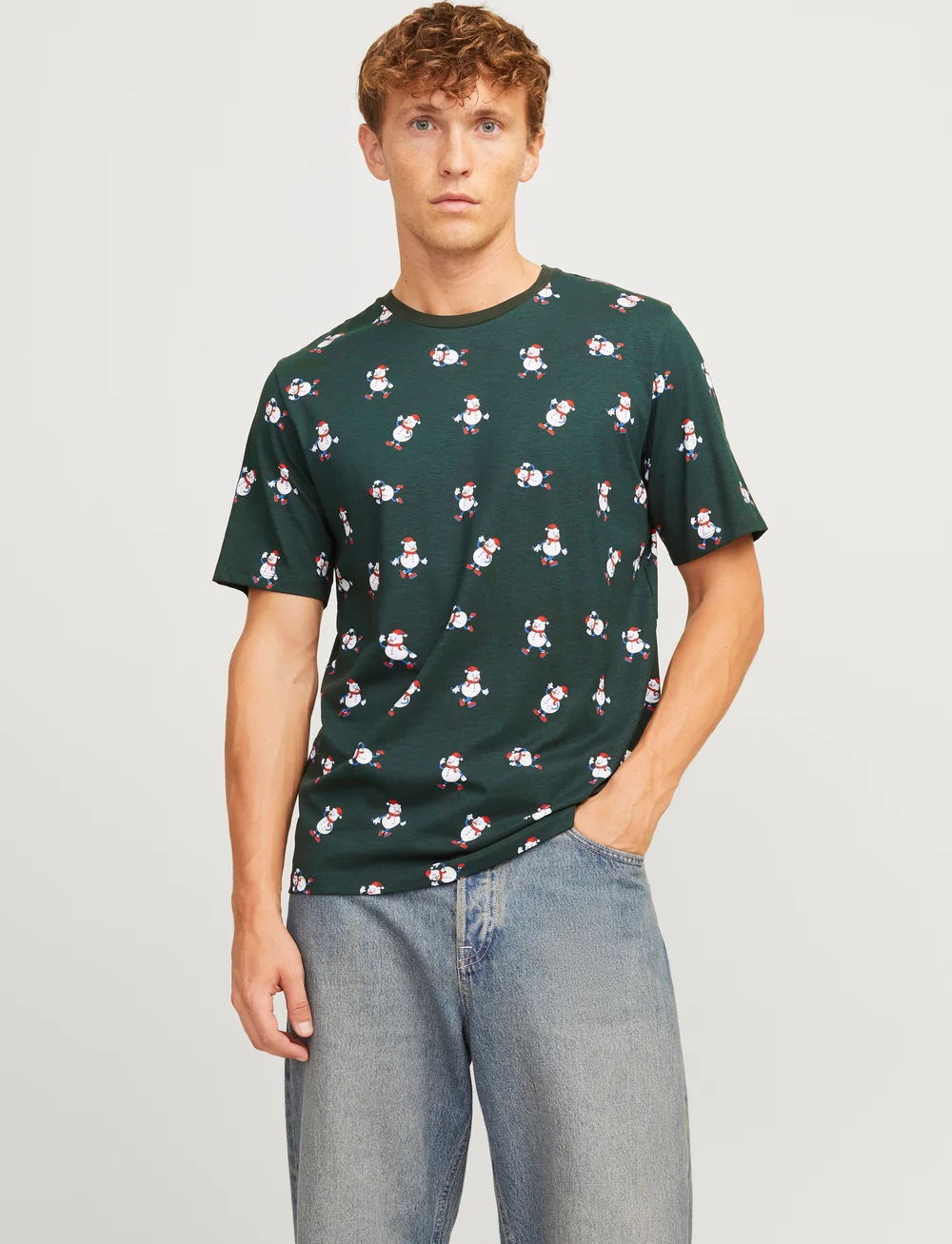 Jack & Jones - JJXMAS MERRY AOP TEE SS CREW NECK - krótki rękaw - scarab - 0