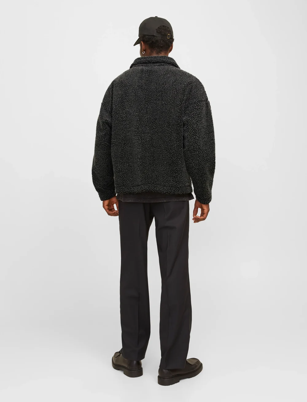 Jack & Jones - JORROXBURY TEDDY SWEAT HIGH NECK LN - teddy kampsunid - black - 2