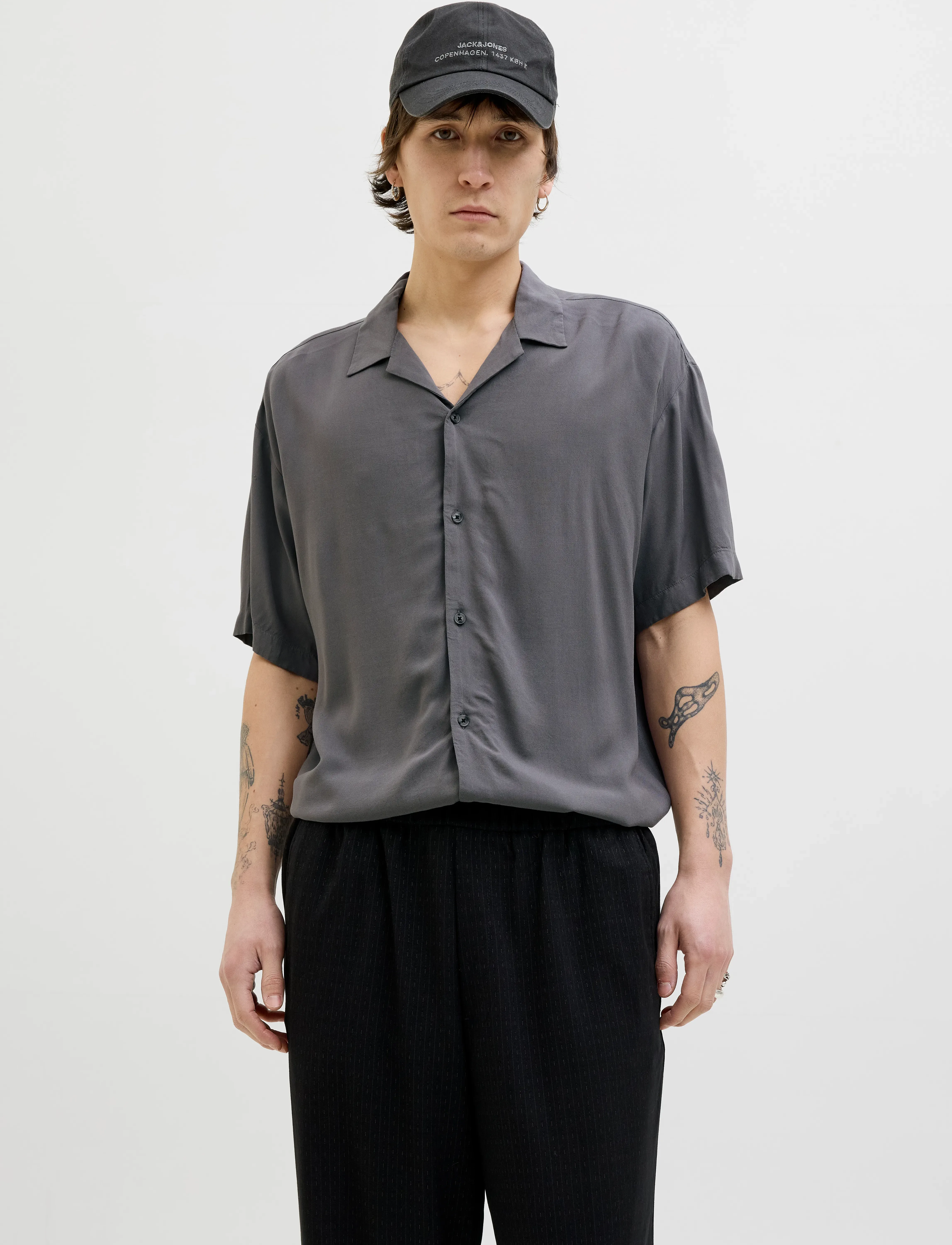 Jack & Jones Jjejeff Solid Resort Shirt S/S Sn, L, Grey, Skjorter > Kortærmede Shirts, Herre