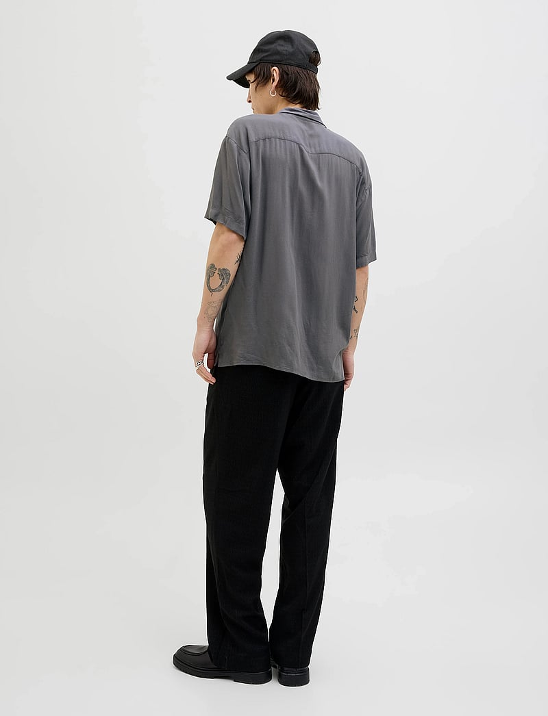 Jack & Jones - JJEJEFF SOLID RESORT SHIRT S/S SN - kurzarmhemden - castlerock - 3