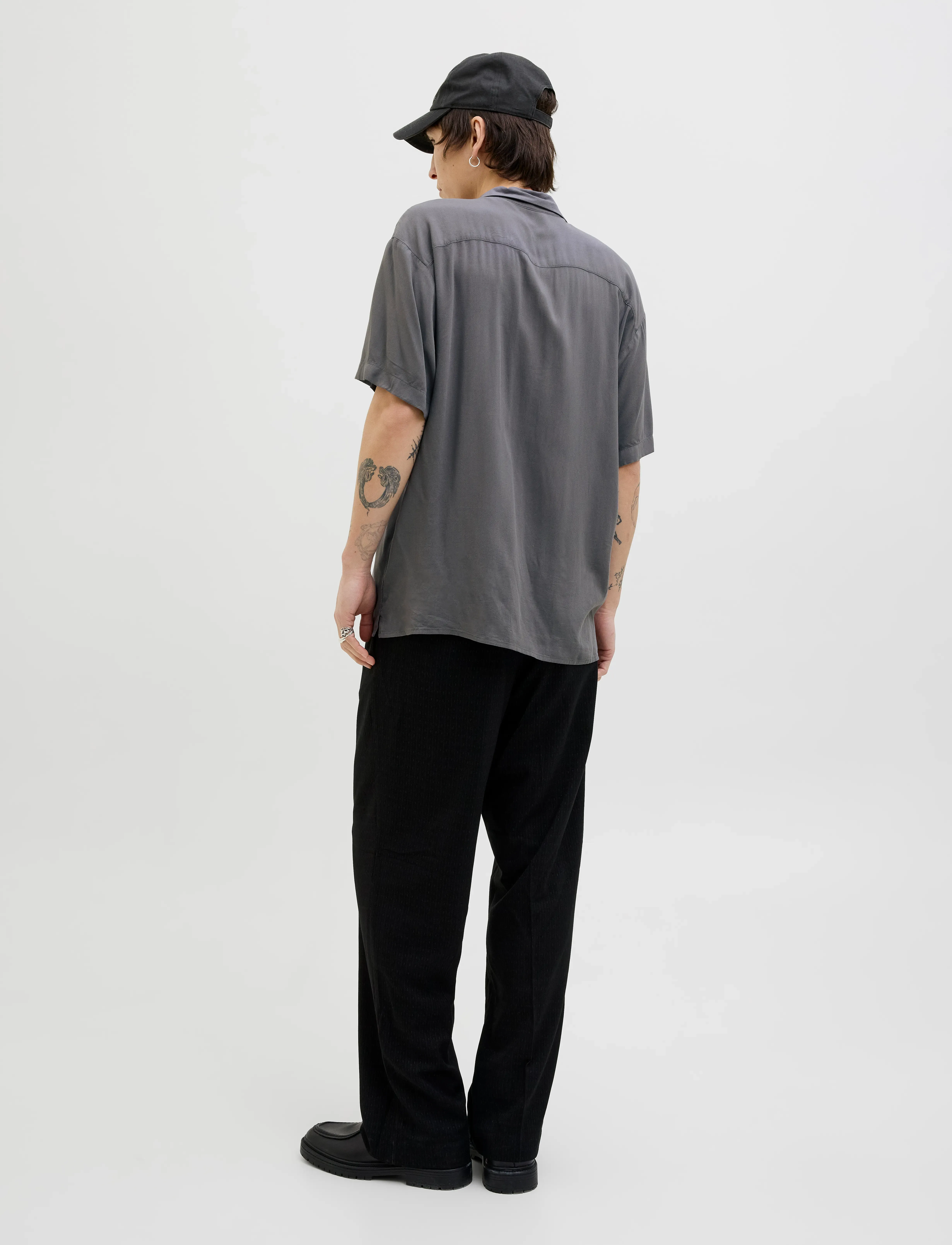Jack & Jones - JJEJEFF SOLID RESORT SHIRT S/S SN - lyhythihaiset kauluspaidat - castlerock - 3