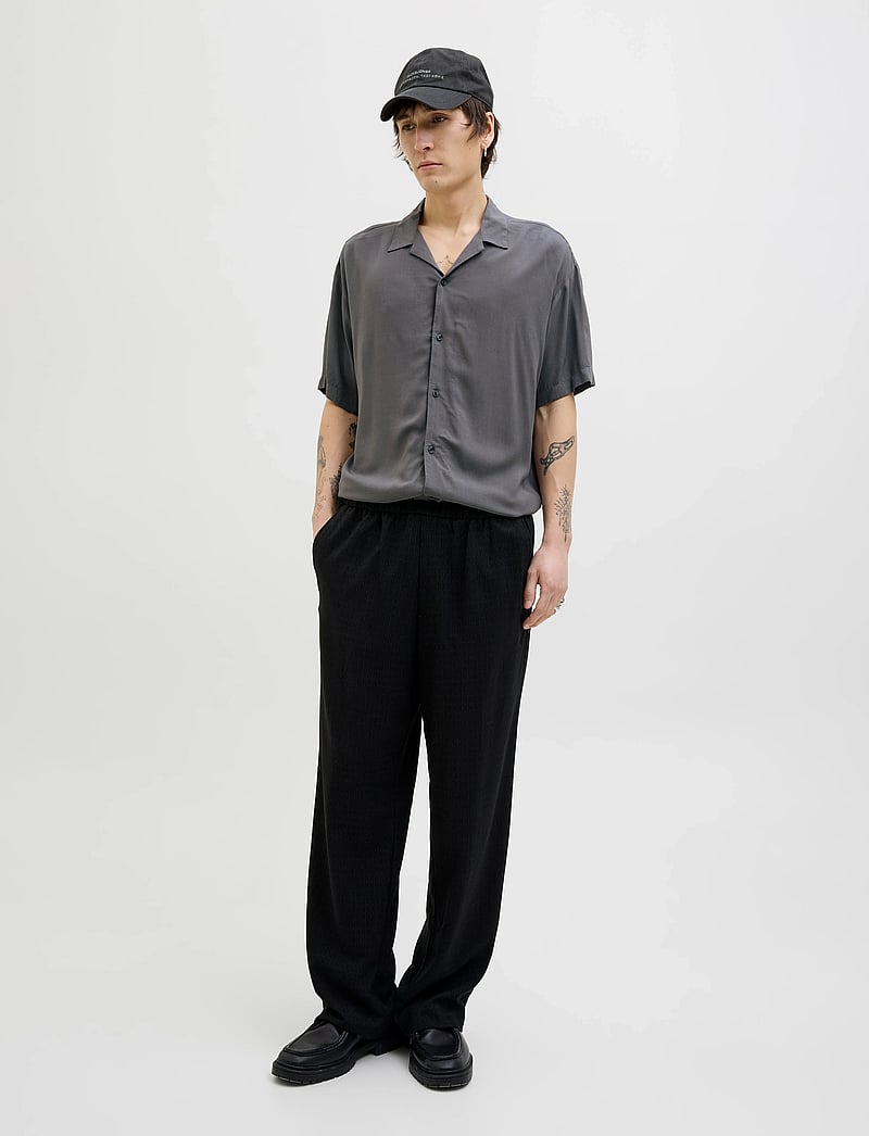 Jack & Jones - JJEJEFF SOLID RESORT SHIRT S/S SN - kurzarmhemden - castlerock - 4