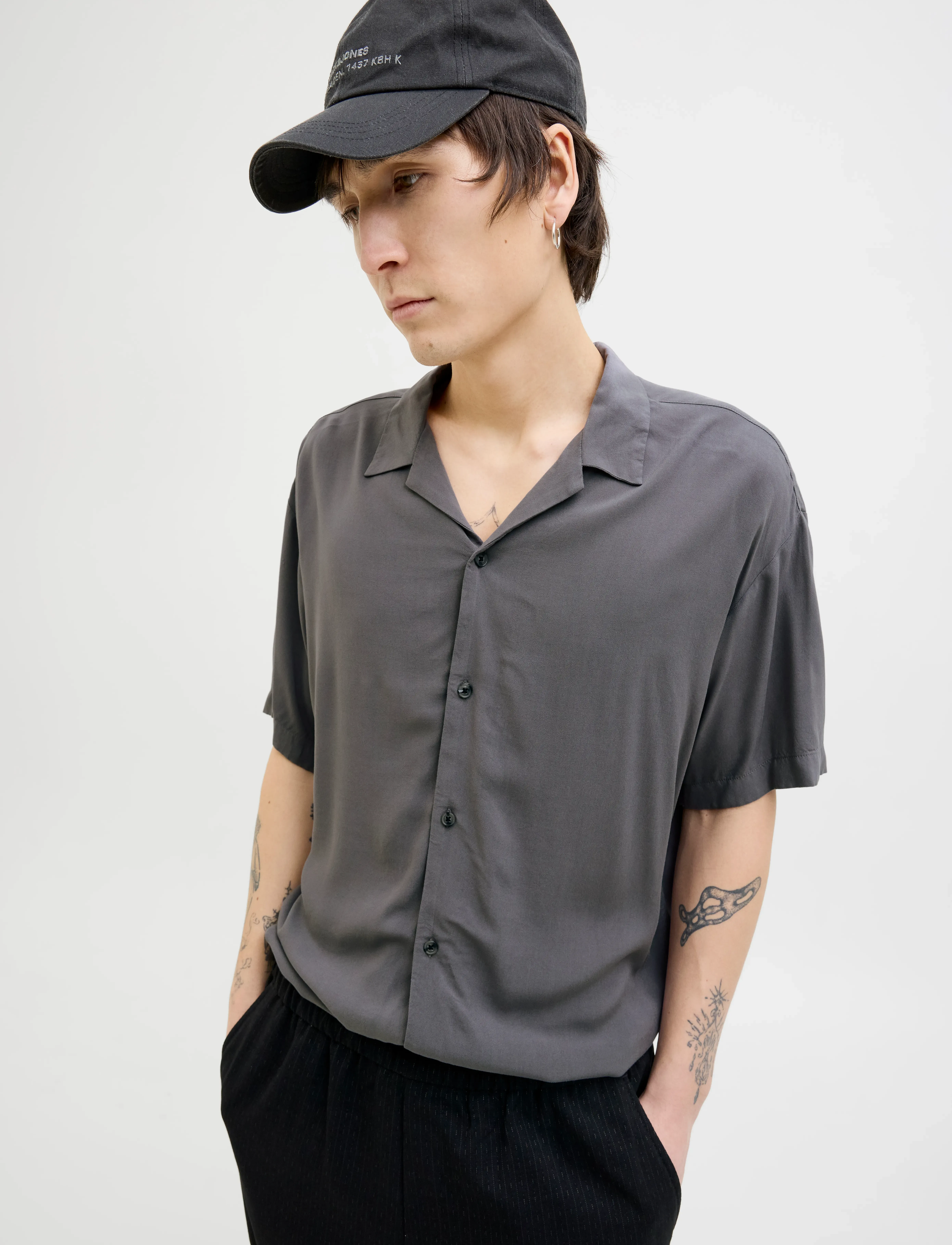 JACK & JONES Jjejeff Solid Resort Shirt S/S Sn kortärmade skjortor herr – bild 6