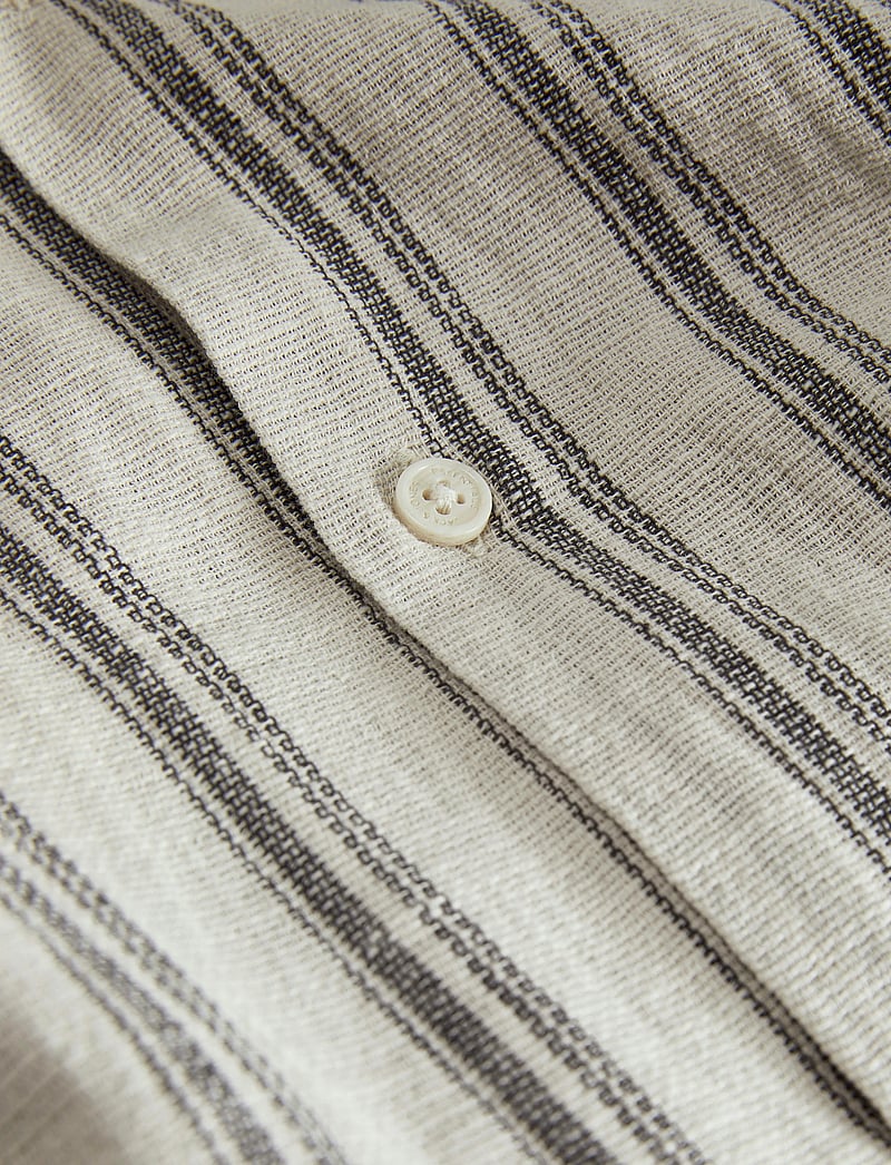 Jack & Jones - JJEENZO STRIPE RESORT SHIRT SS SN - lühikeste varrukatega särgid - moonbeam - 4