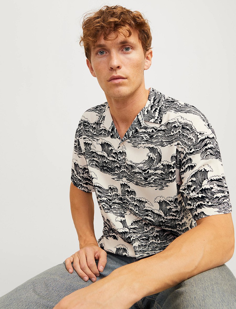 Jack & Jones - JJJEFF AOP RESORT SHIRT SS - short-sleeved shirts - moonbeam - 5