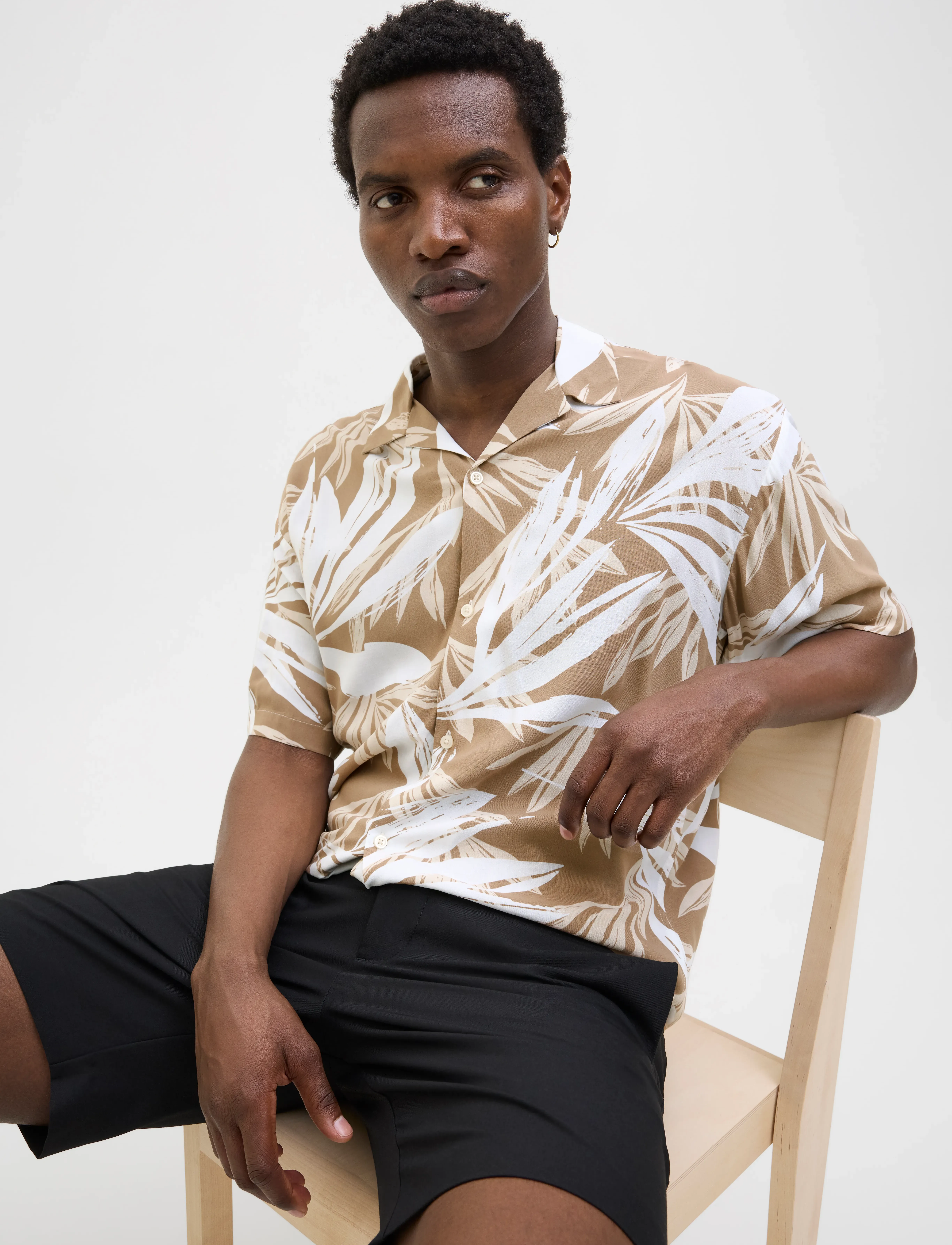 JACK & JONES Jjejeff Tropical Aop Resort Shirt Ss Sn kortärmade skjortor herr – bild 6