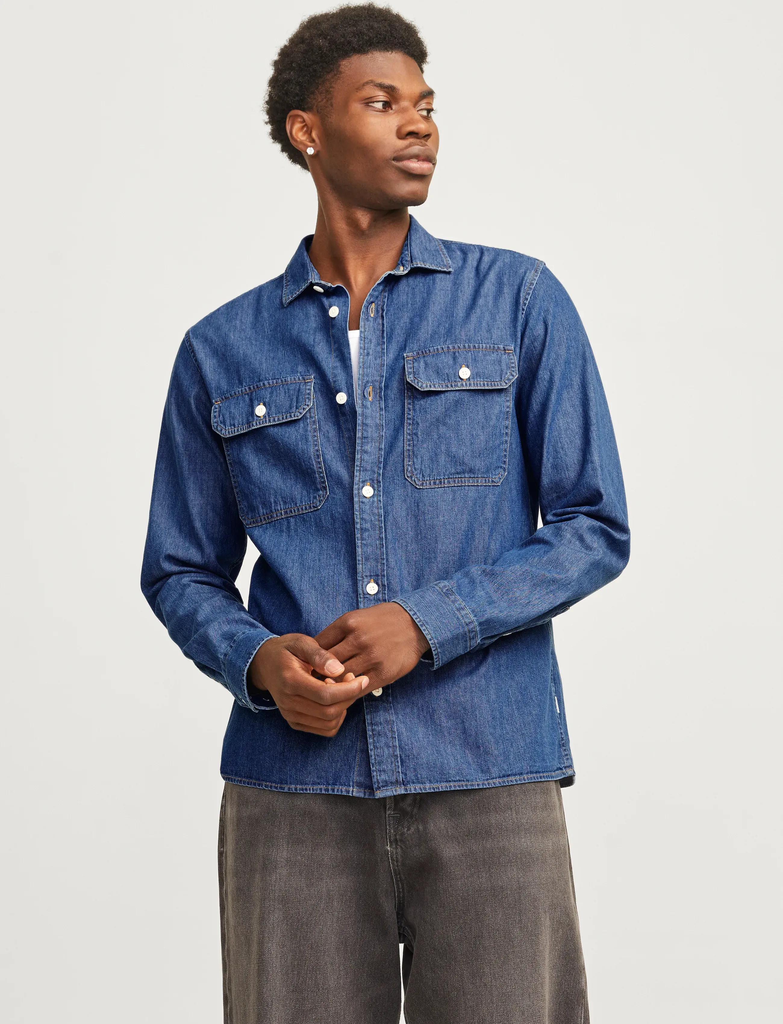 Jack & Jones JJETRAVIS SHIRT LS NOOS - Skjorter - MEDIUM BLUE DENIM / blue