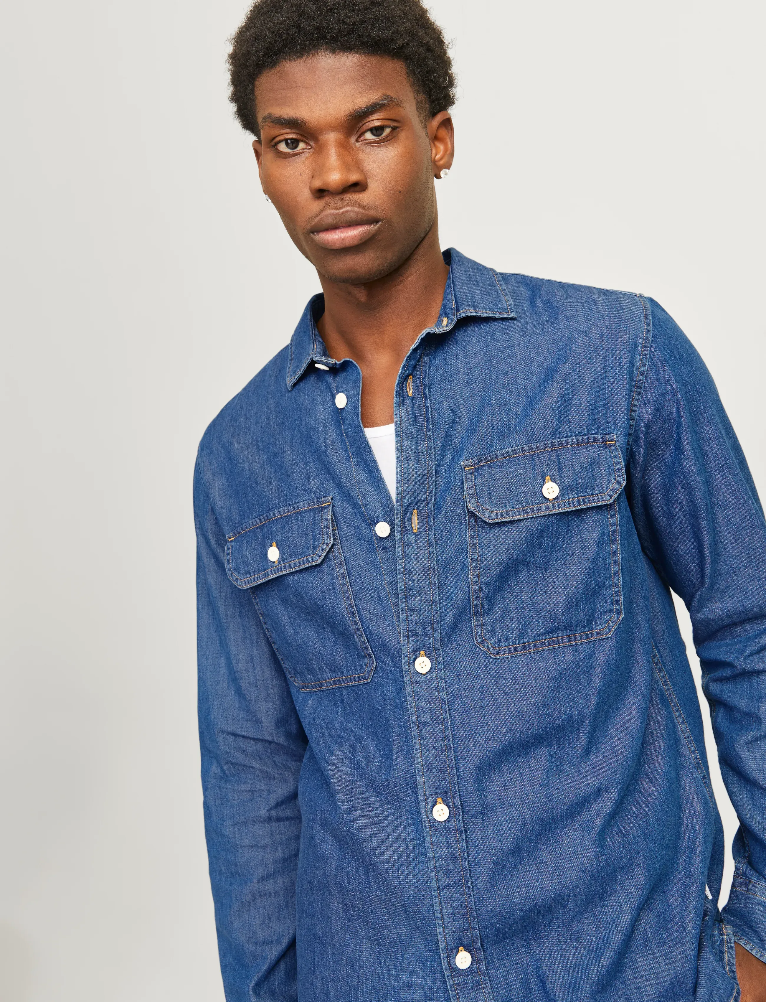 Jack & Jones - JJETRAVIS SHIRT LS NOOS - jeanshemden - medium blue denim - 4