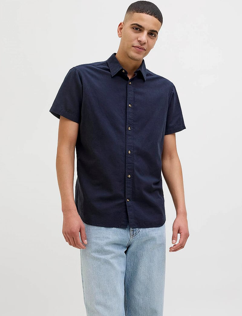 Jack & Jones - JJESUMMER SHIRT SS SN - hørskjorter - navy blazer - 0