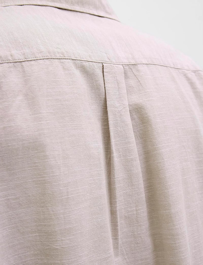 Jack & Jones - JJESUMMER RESORT SHIRT SS SN - pellavakauluspaidat - crockery - 2