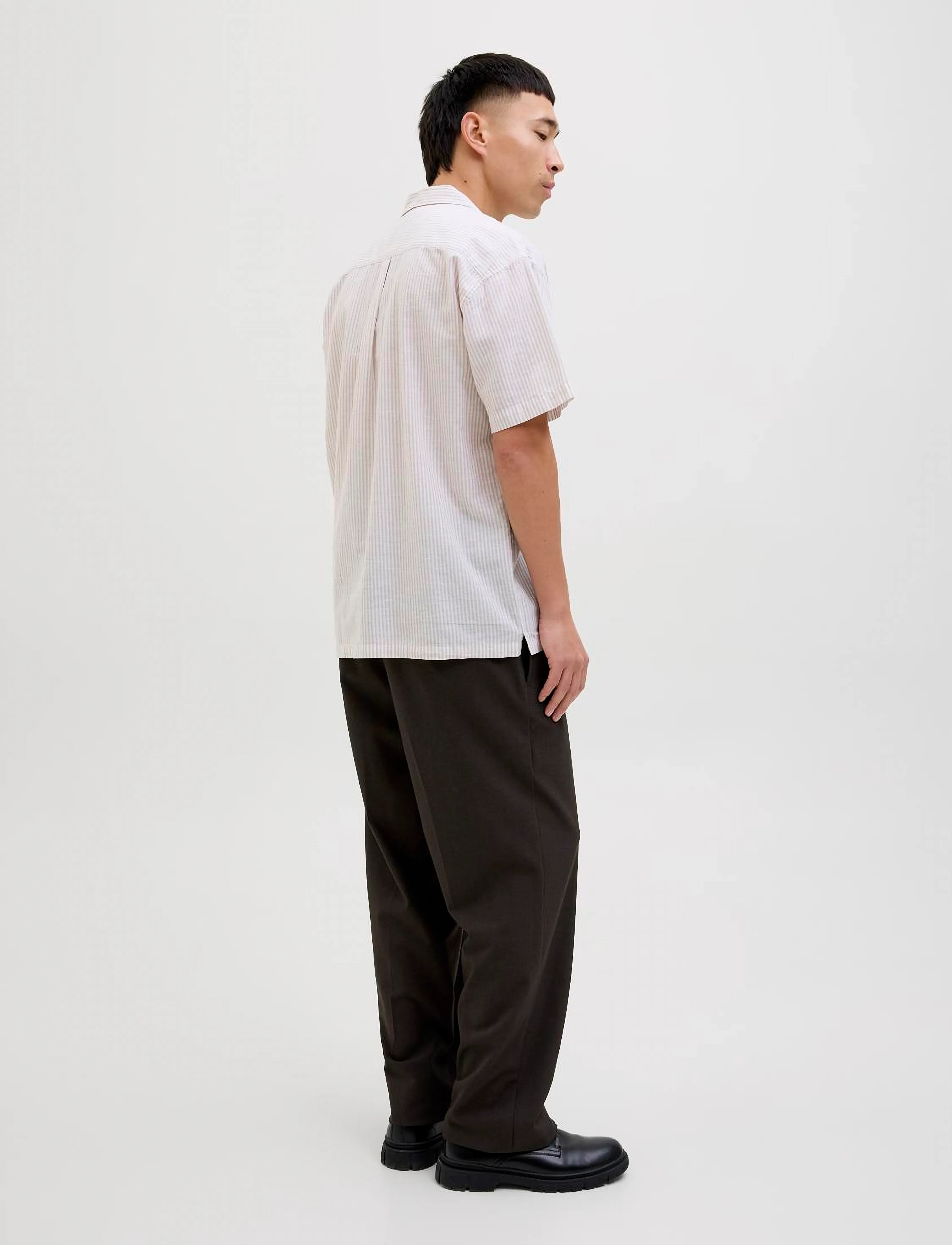 Jack & Jones - JJESUMMER RESORT SHIRT SS SN - hørskjorter - oxford tan - 5