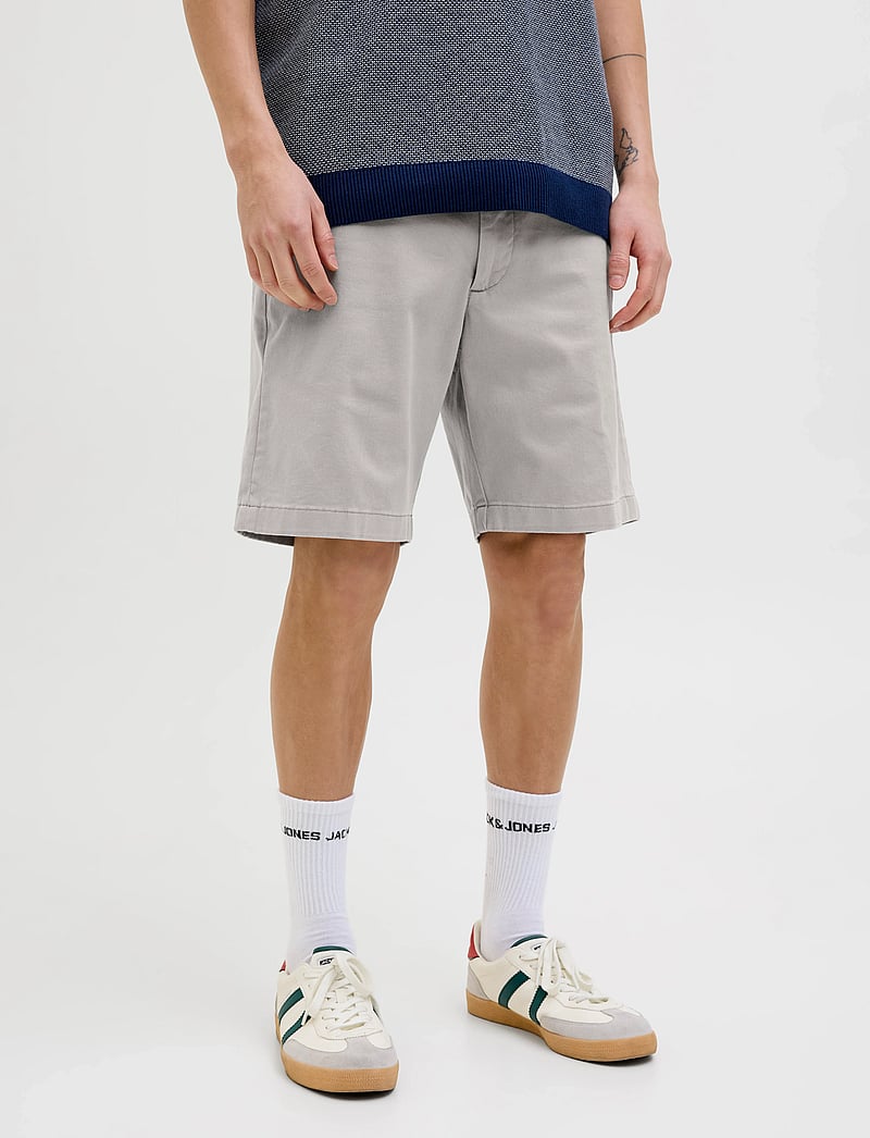 Jack & Jones - JPSTMARCO FRANCO CHINO SHORTS W BELT SRT - chinos shorts - ultimate grey - 0