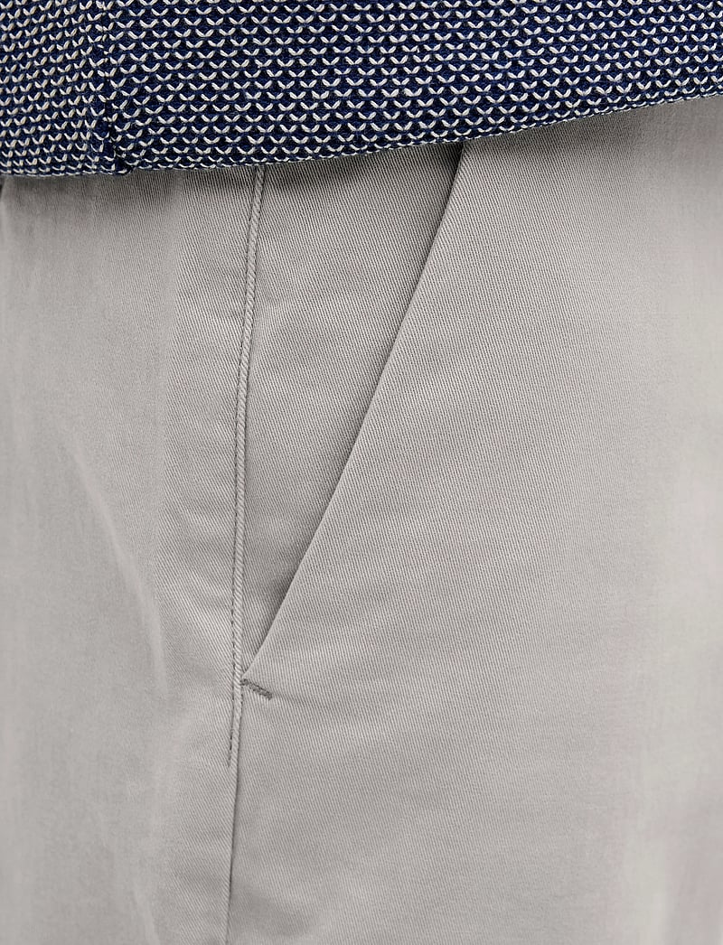 Jack & Jones - JPSTMARCO FRANCO CHINO SHORTS W BELT SRT - chinos shorts - ultimate grey - 4